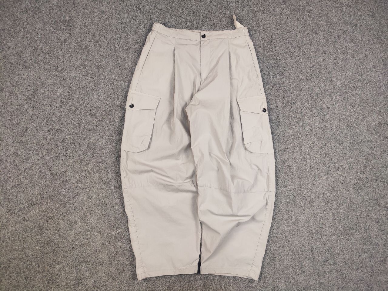 Japanese Brand Rizhuo Japanese Design Beige Baggy Cargo Trouser Pants Size US 32 / EU 48 - 6 Thumbnail