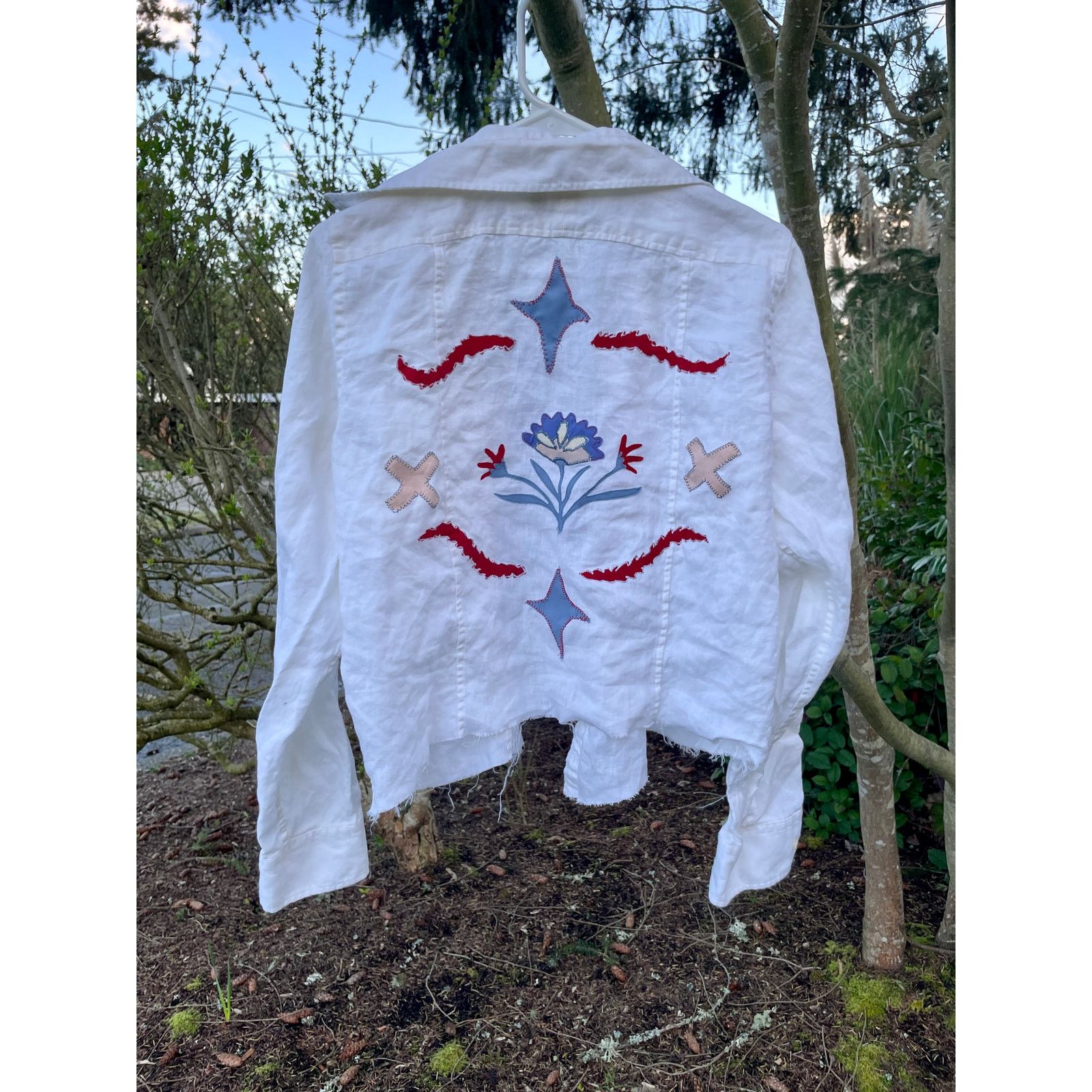 Other Large 100% Linen Cropped Button Up with Boho Applique Size L / US 10 / IT 46 - 6 Thumbnail