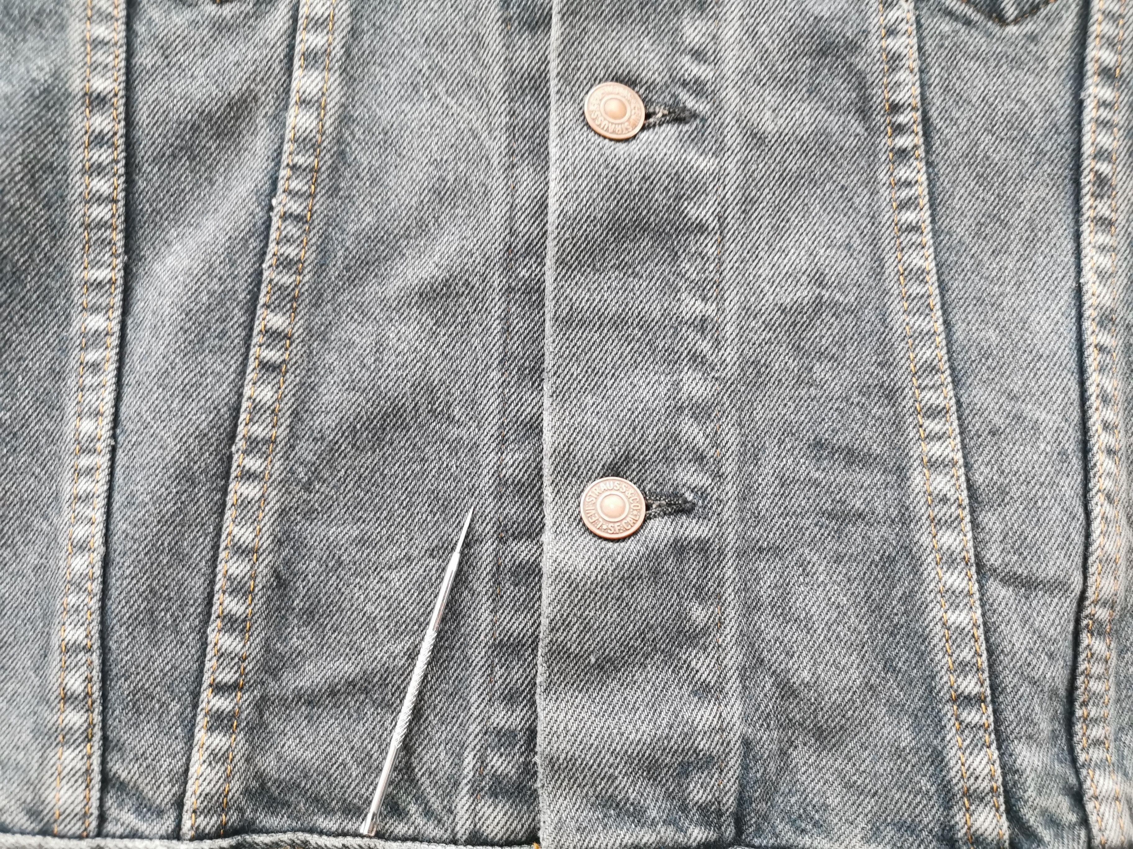 Levi's Distressed Vintage 90's Levis Denim Jacket Made In USA Size US M / EU 48-50 / 2 - 9 Thumbnail