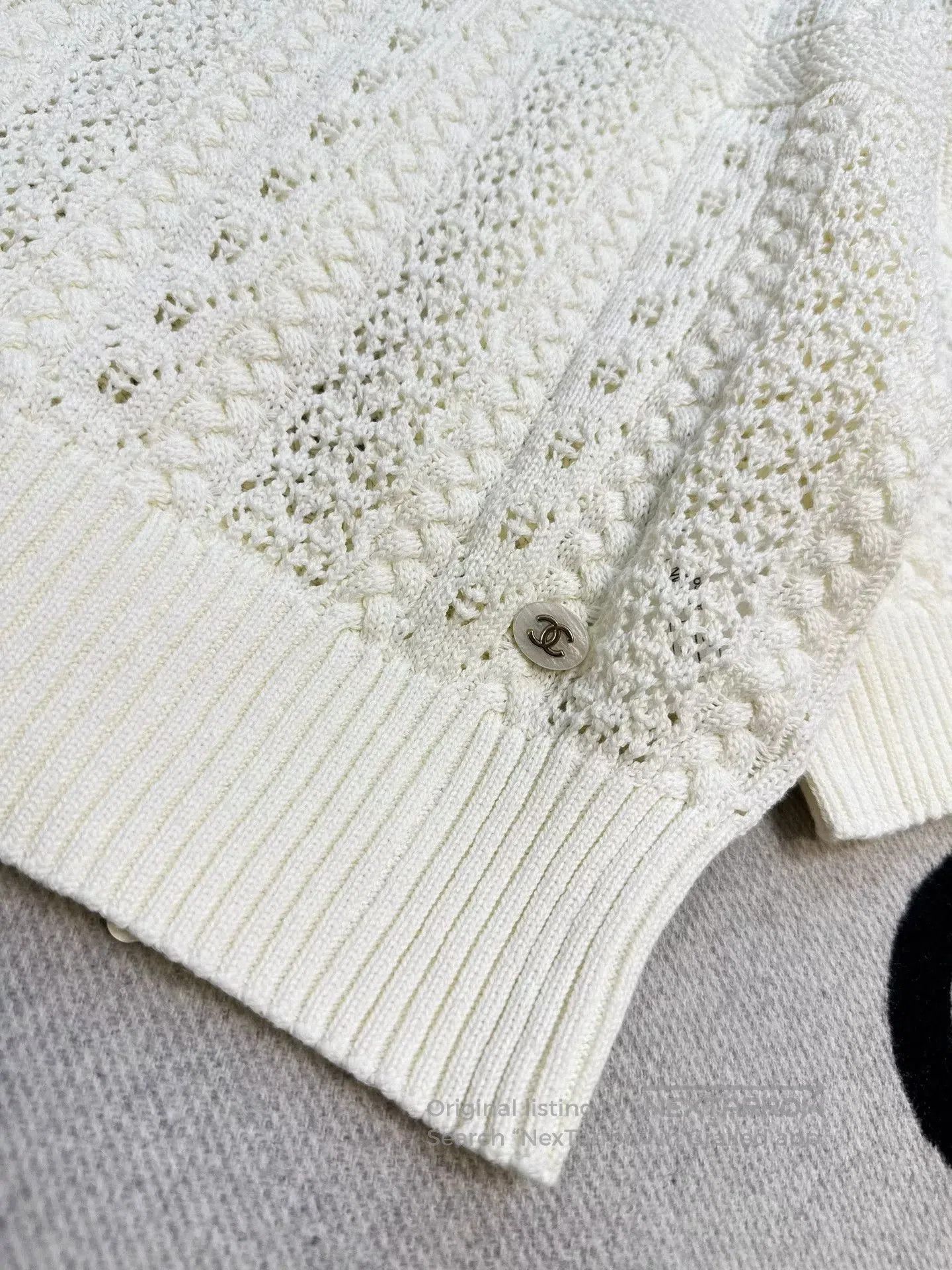 Chanel coco beach white knit top by chanel. Size US M / EU 48-50 / 2 - 2 Thumbnail