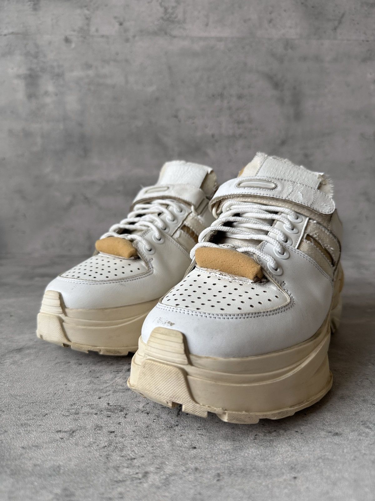 Maison Margiela FW18 RETRO FIT FUTURE LOW TOP Size US 7 / EU 40 - 5 Thumbnail