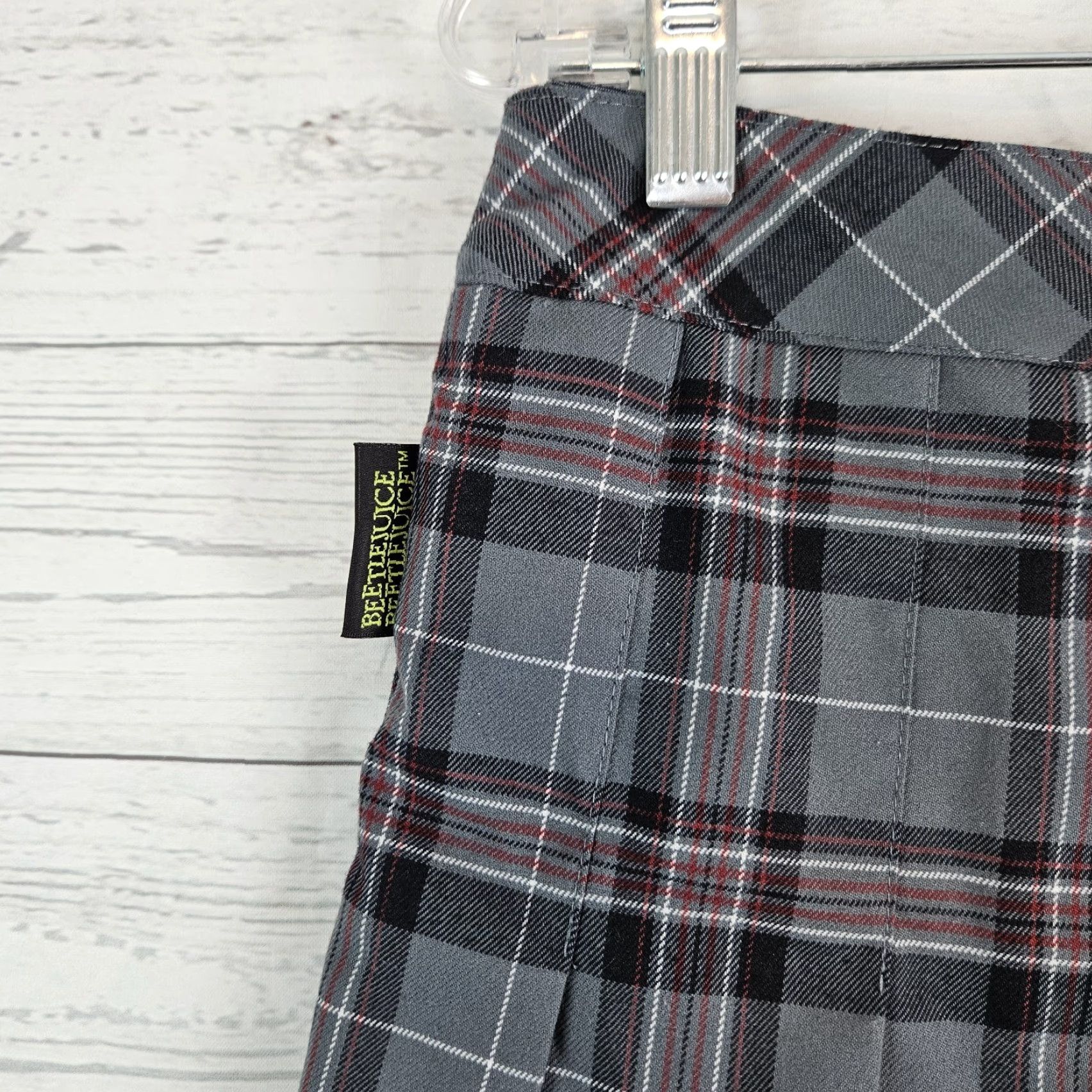 Vintage Beetlejuice Womens Pleated Skort Sz Medium Gray Red Plaid Side Zip Skort M Plaid Womens Beetlejuice Size 32" / US 10 / IT 46 - 3 Thumbnail