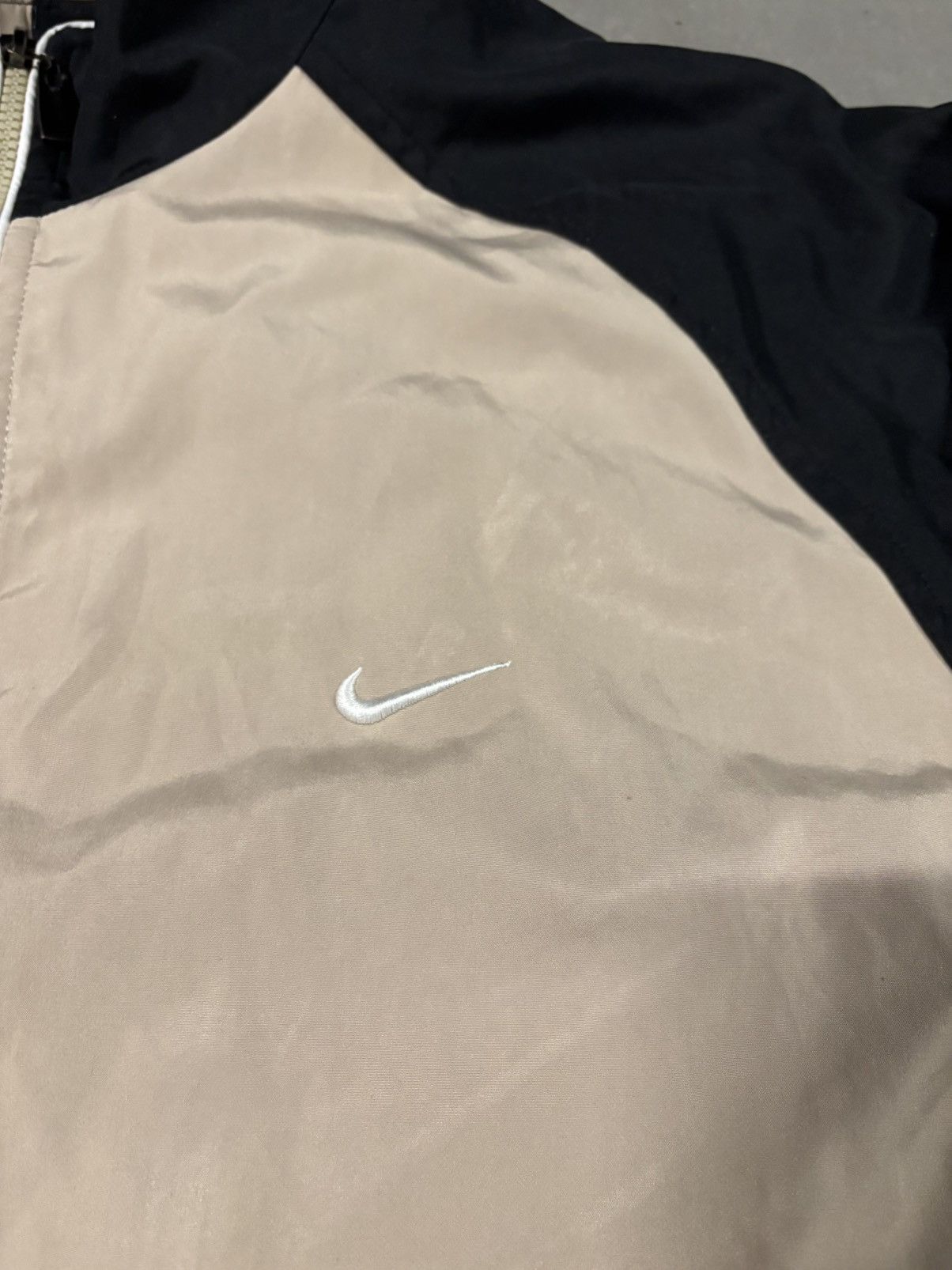 Japanese Brand × Nike × Vintage Vintage Nike Korean Truck Jacket Begie Rare 1990s Size US XXL / EU 58 / 5 - 2 Thumbnail