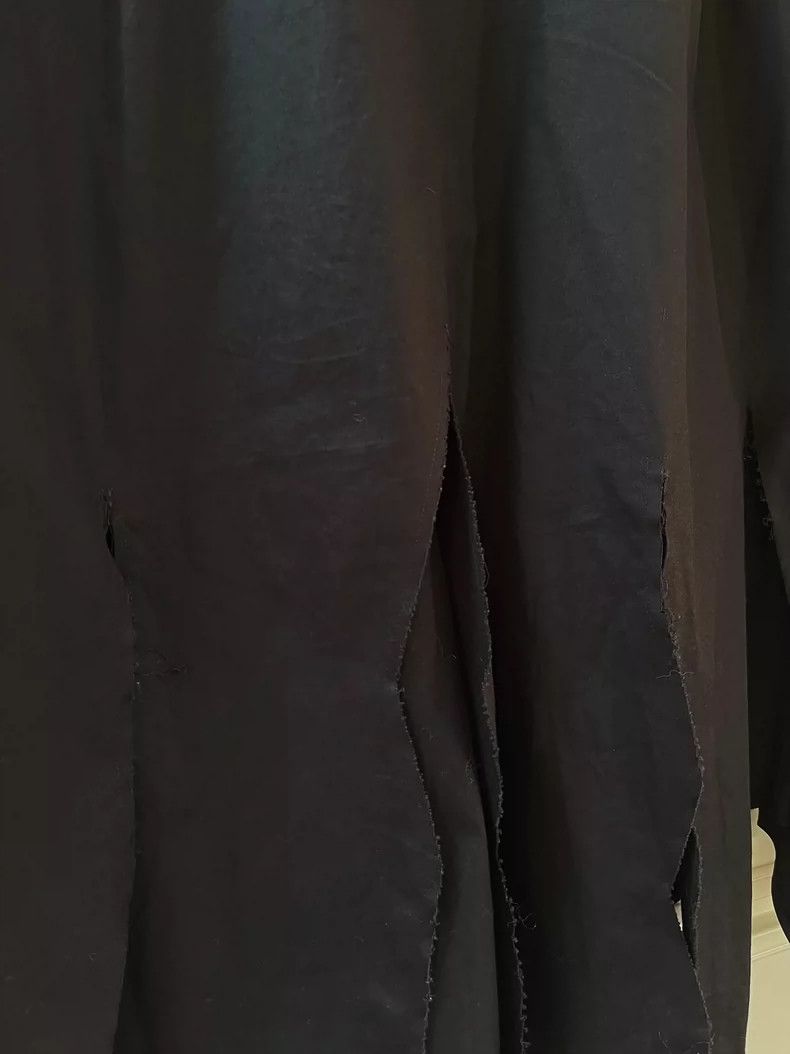 Comme des Garcons Comme Des Garcons Classic Black Rip Long Sleeve Shirt Size US S / EU 44-46 / 1 - 4 Thumbnail
