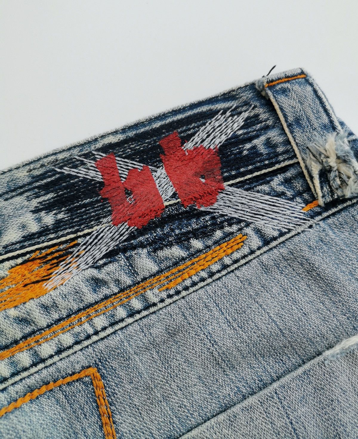 Beauty Beast BB London Embroidered Distressed Jeans Size US 29 - 8 Thumbnail