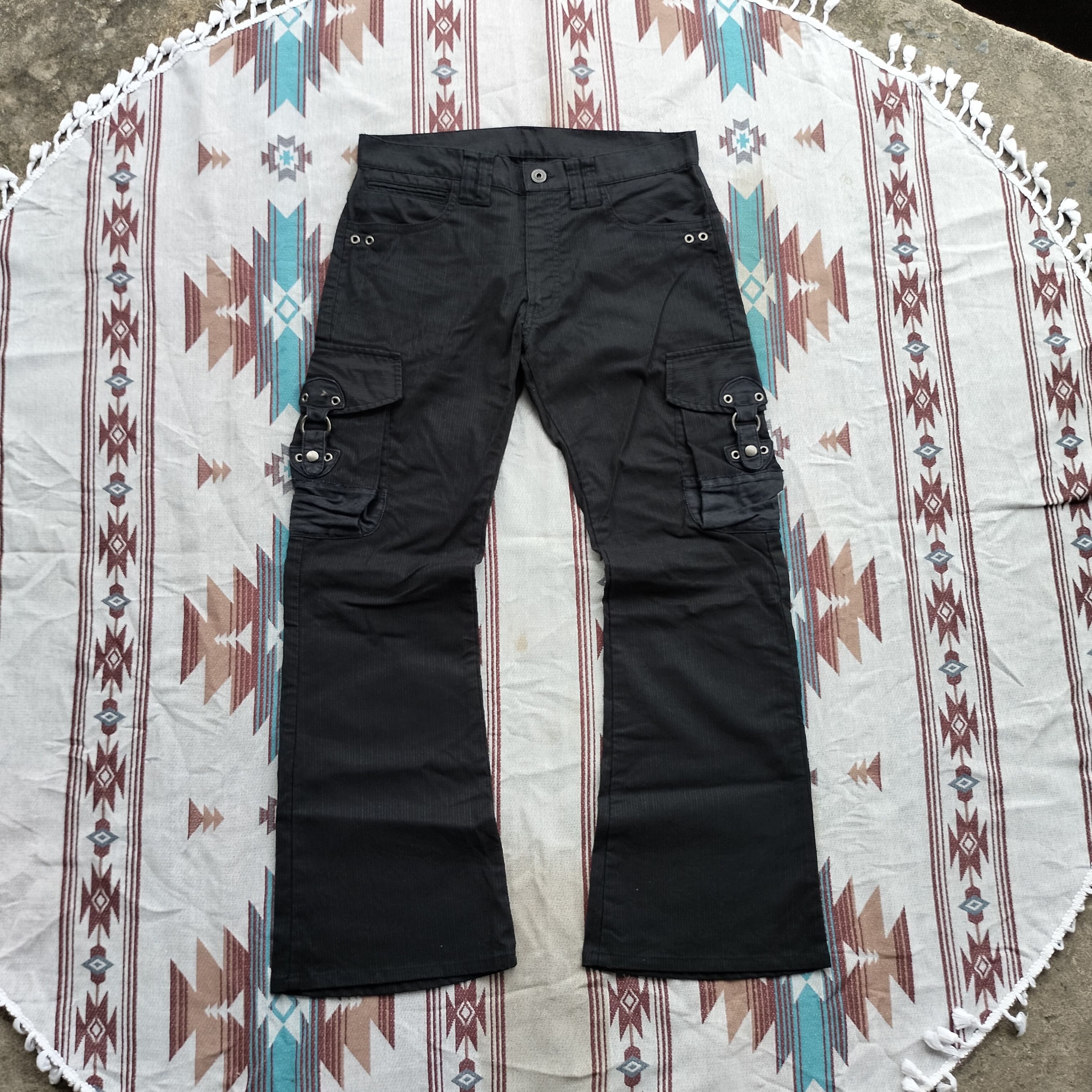 Tornado Mart Difference japan black flare cargo pants Size US 31 - 1 Thumbnail