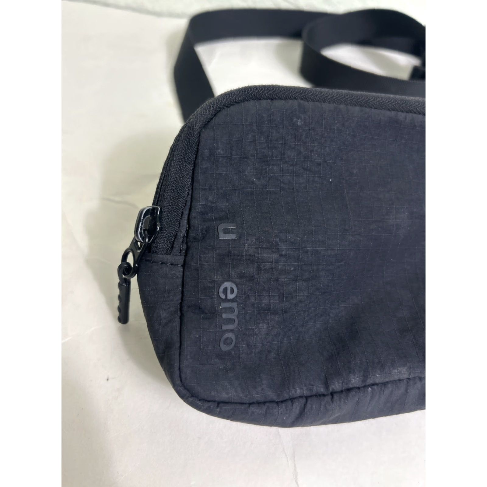 Lululemon Lululemon Everywhere Belt Bag Black Crossbody Waist Fanny Pack Small Women Adjustable Strap Nylon Polyester Matte Zipper Pouch Vintage No Size ONE SIZE - 2 Thumbnail