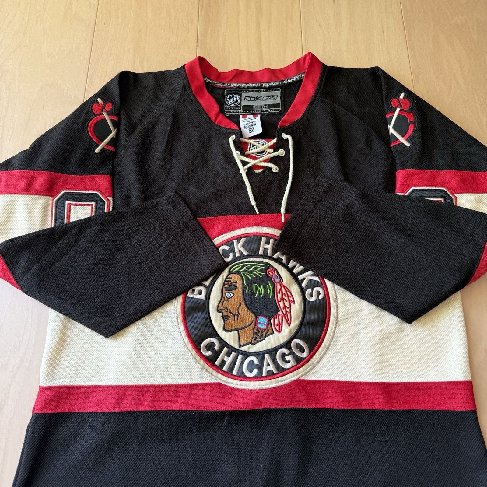 NHL × Reebok Chicago Blackhawks Patrick Kane Jersey 50 Black Multicolor Size US XL / EU 56 / 4 - 4 Thumbnail