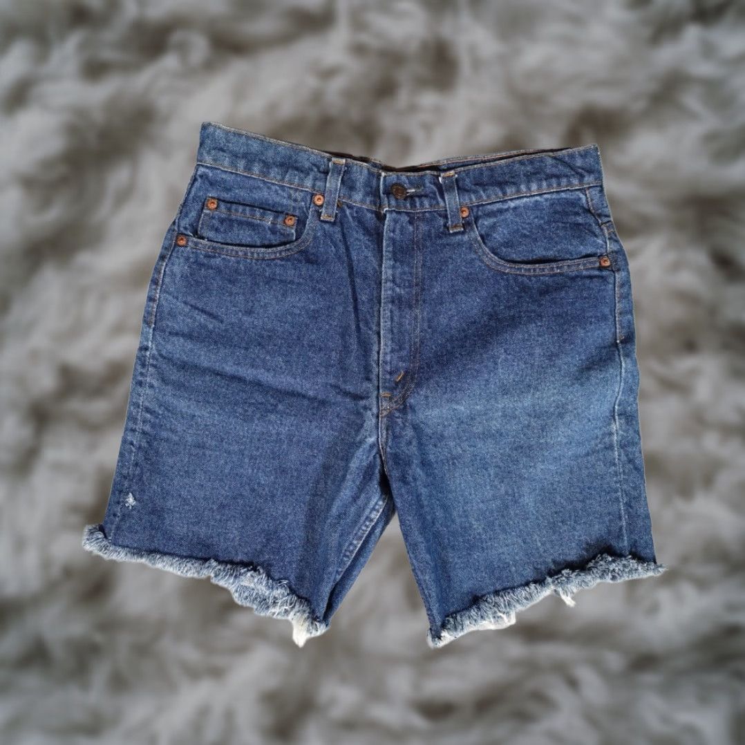 Levi's VINTAGE Levis 32x7 Mid Rise Distressed Bermuda Shorts Blue Mens 90s Size US 32 / EU 48 - 1 Thumbnail