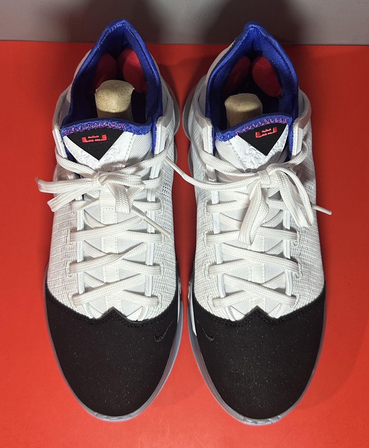 Nike Size 8 - Nike LeBron 19 Low Black Toe Size US 8 / EU 41 - 4 Thumbnail