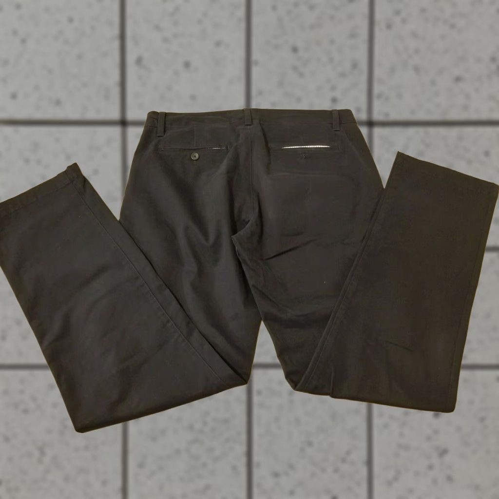 UNTUCKit UNTUCKit Chino Pants Navy Blue Cotton Relaxed 32x32 Pants Mens Regular尺 Size US 32 / EU 48 - 1 Thumbnail
