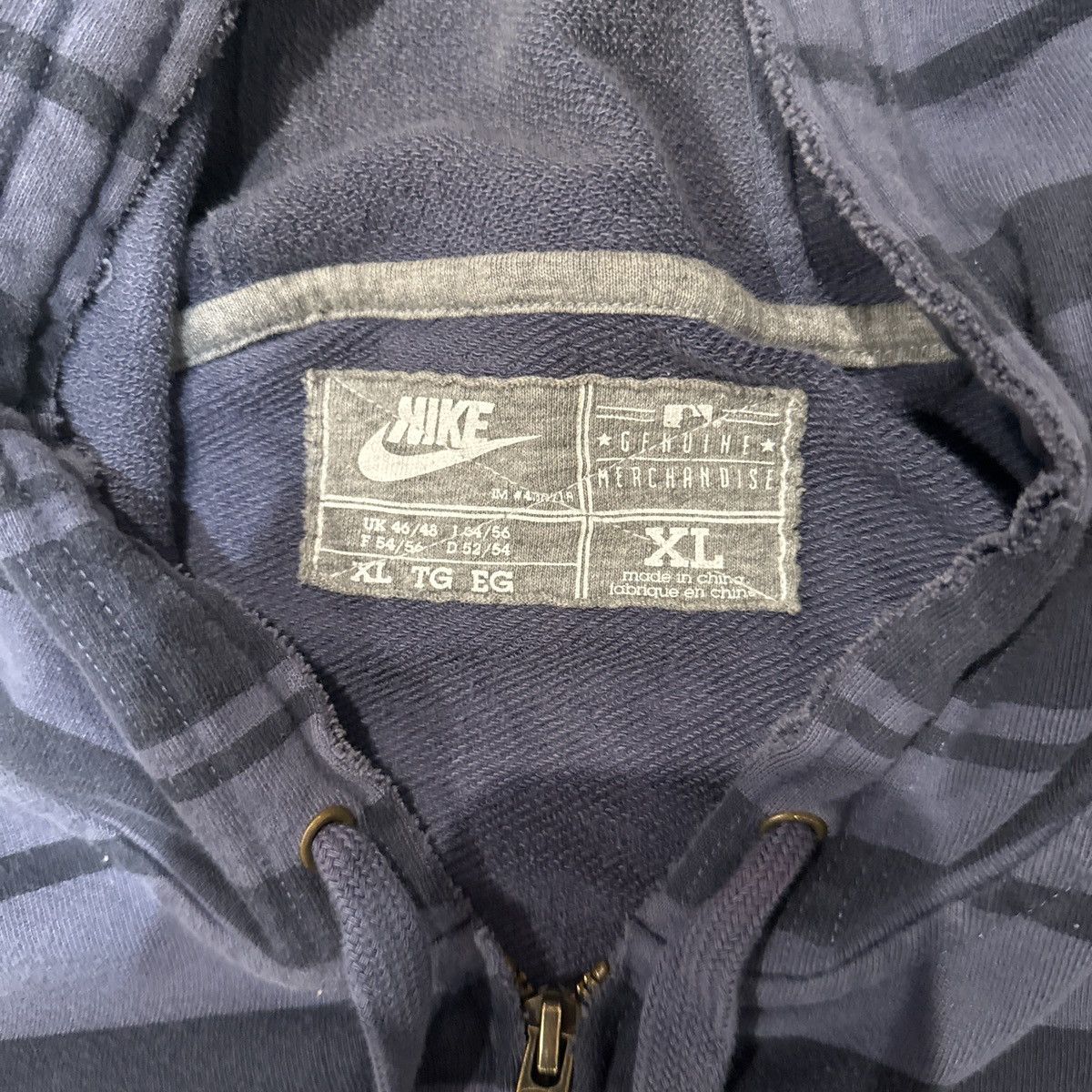 MLB × Nike Dodgers Striped Navy and Blue Zipup Hoodie Size US XL / EU 56 / 4 - 3 Thumbnail