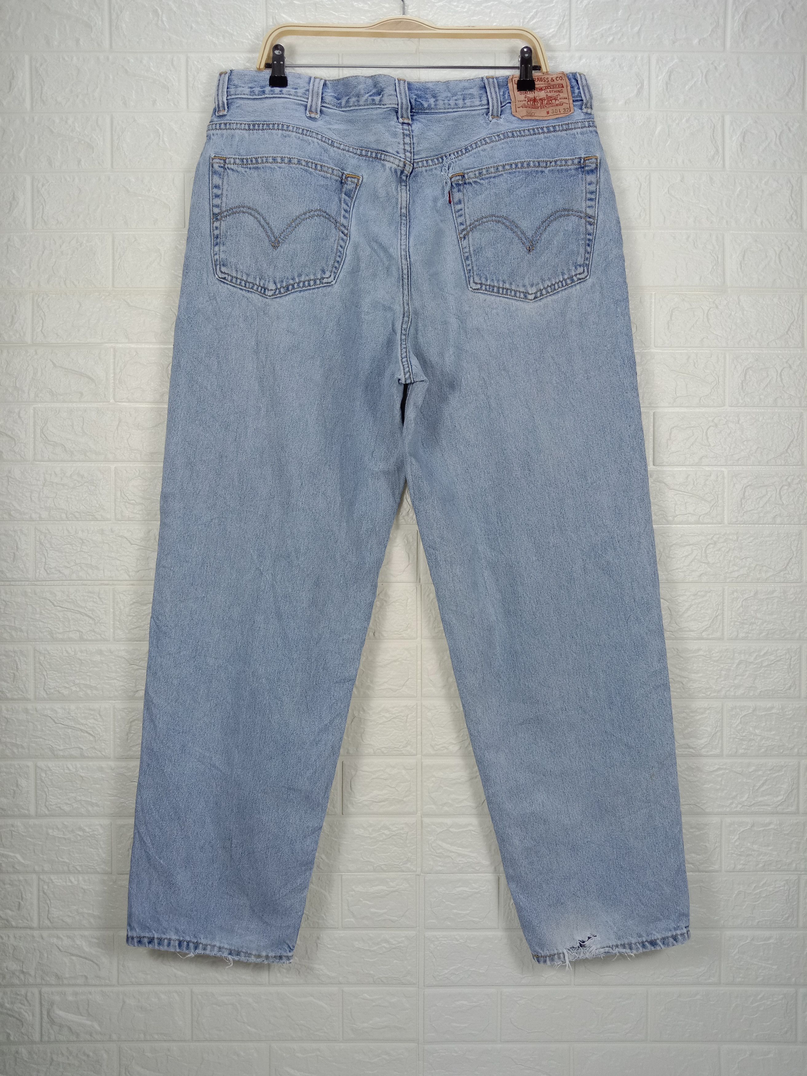 Levi's Vintage Levi's 560 Jeans Light Wash Comfort Fit Denim Size US 38 / EU 54 - 5 Thumbnail