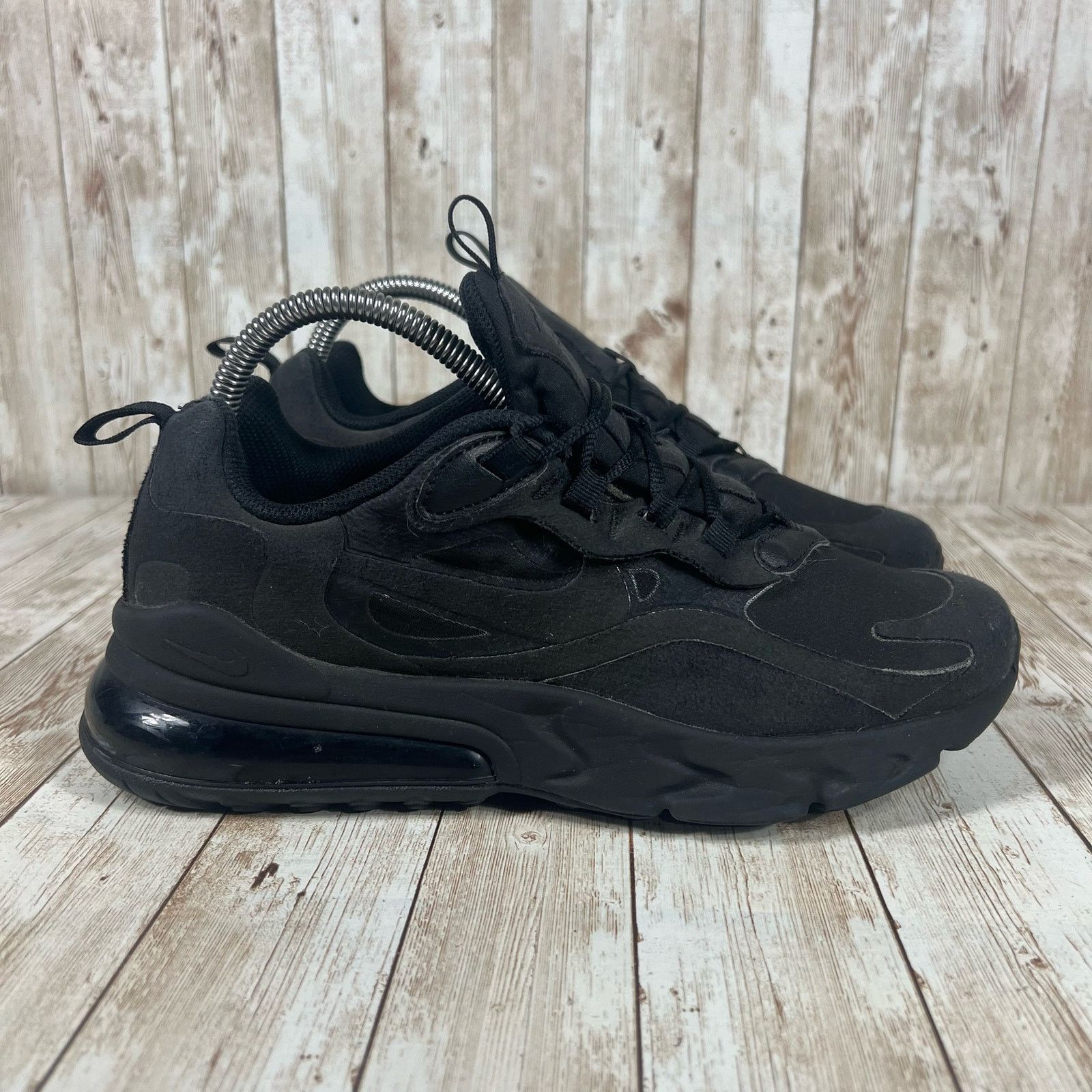 Nike Nike air max 270 Black kids 6.5 womens 8 bq0103 004 Size US 8 / IT 38 - 1 Thumbnail