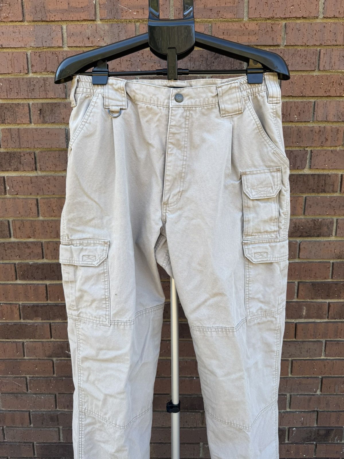 5.11 5.11 Tactical Cargo Pockets Pants Beige Khaki Size 34 X 32 Size US 34 / EU 50 - 2 Thumbnail