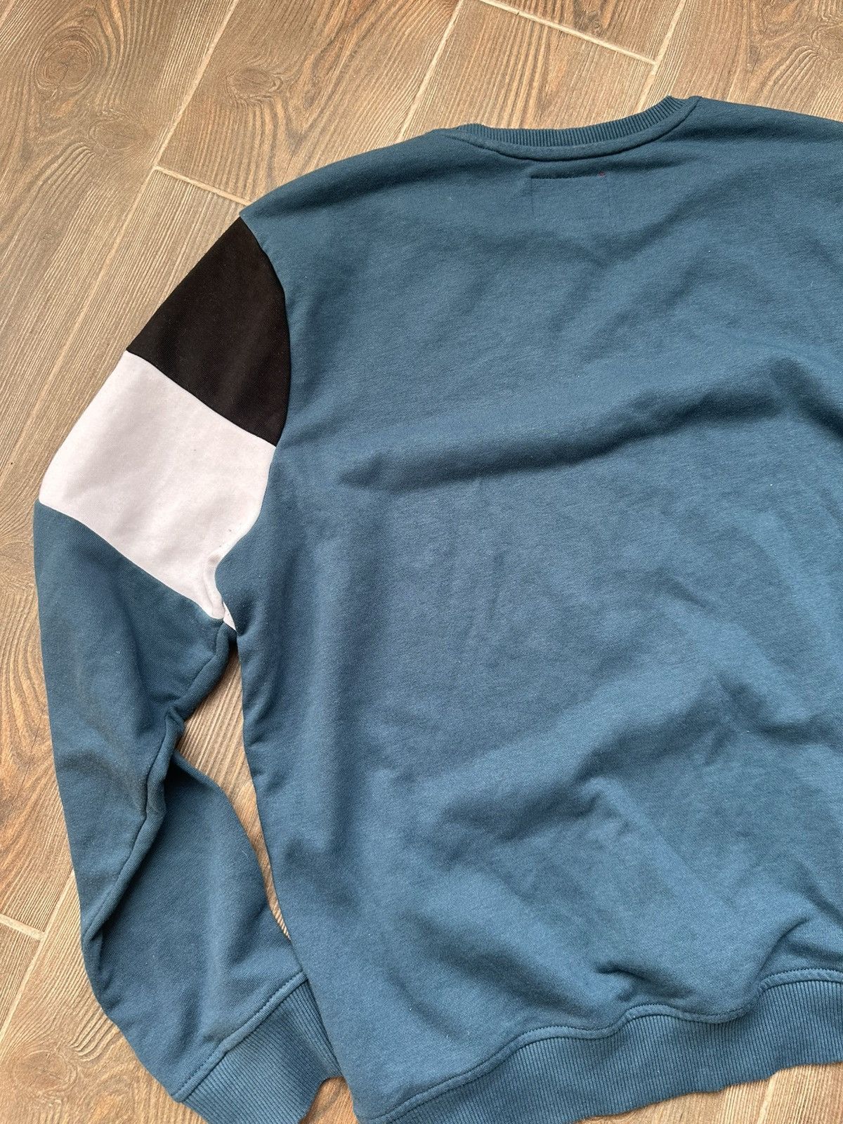 Guess GUESS Sweatshirt Vintage Size US L / EU 52-54 / 3 - 14 Thumbnail