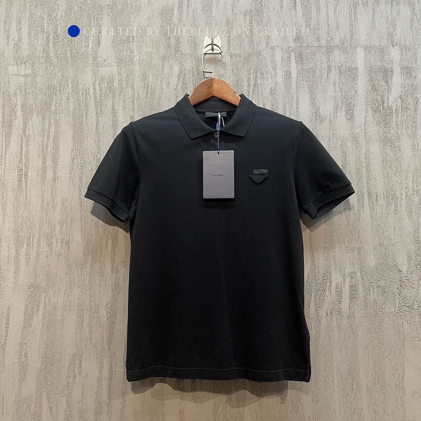 Prada Classic Triangle Logo Polo Shirt in Black Size US S / EU 44-46 / 1 - 1 Thumbnail
