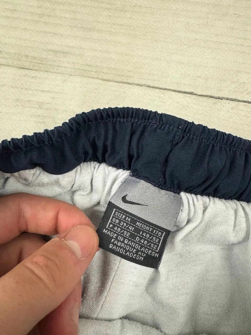 Nike Vintage Nike Nylon Track Pants 00s Swoosh Size US 32 / EU 48 - 14 Thumbnail