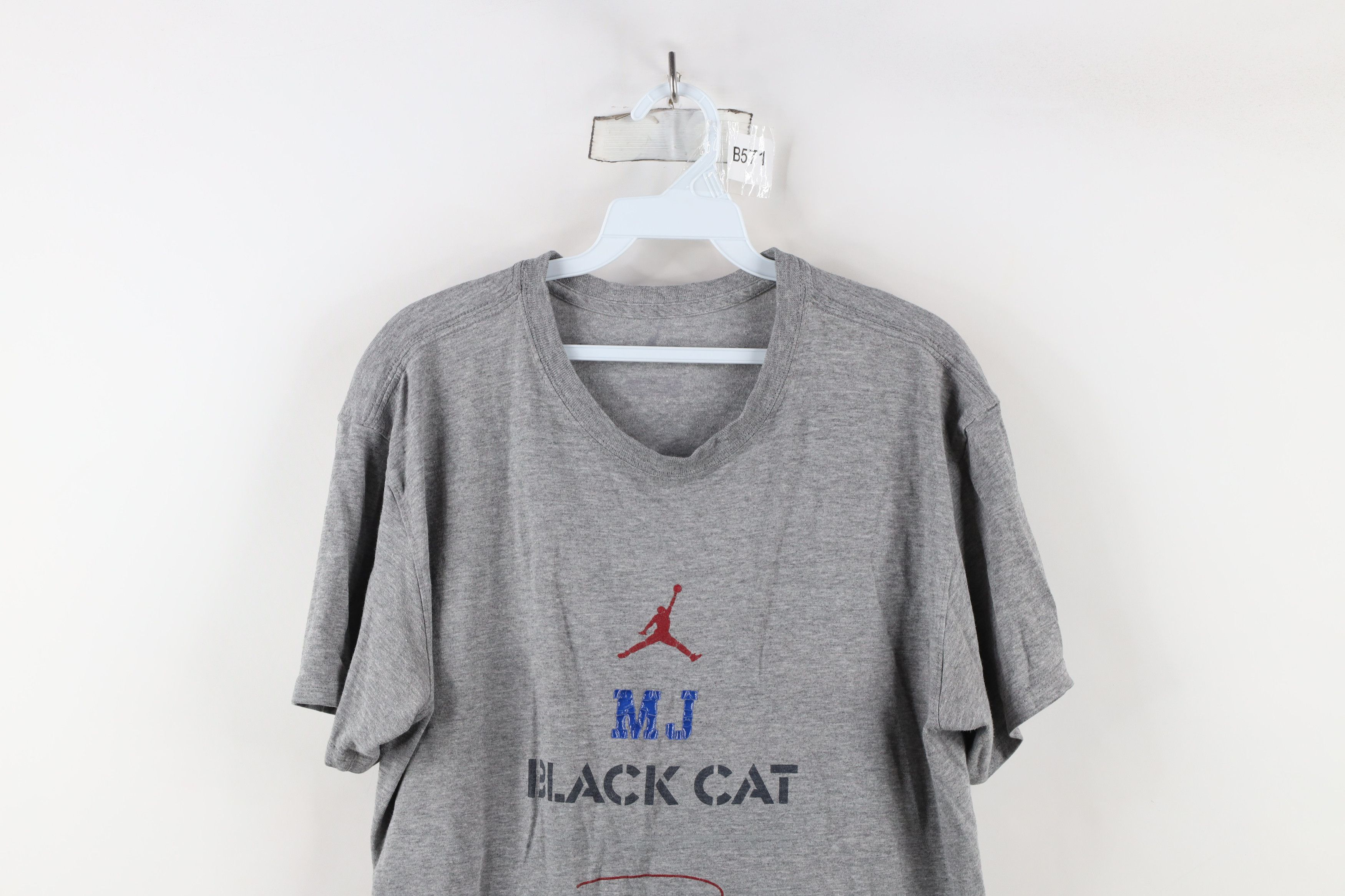 Nike × Vintage Vintage Nike Air Jordan Jumpman MJ Black Cat T-Shirt Gray Size US L / EU 52-54 / 3 - 2 Thumbnail