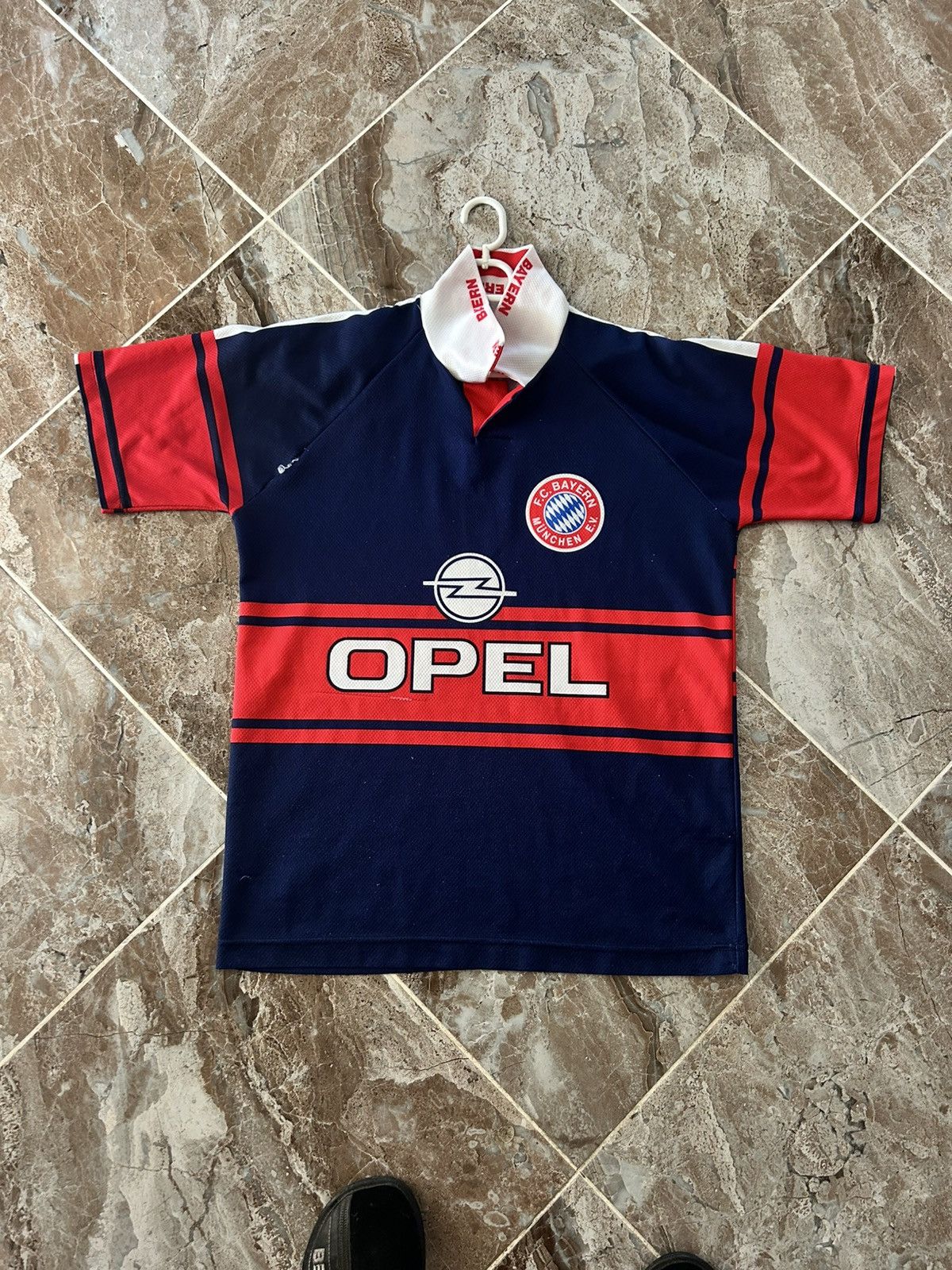 Other Vintage Bayern münchen tee Elber #9 Size US M / EU 48-50 / 2 - 6 Thumbnail
