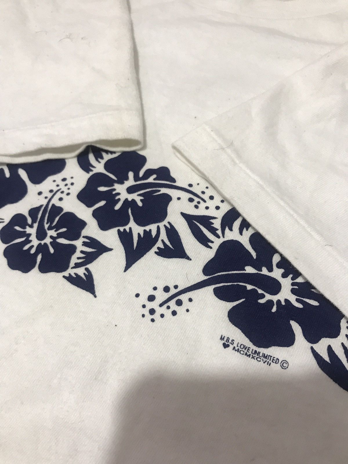 Vintage Vintage Hawaii Hibiscus Graphic Single Stitch T-Shirt Size US M / EU 48-50 / 2 - 4 Thumbnail