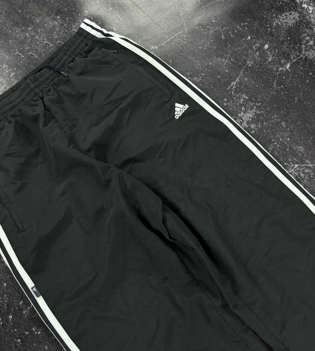 Adidas Adidas Three stripes baggy track pants Size 30" / US 8 / IT 44 - 6 Thumbnail
