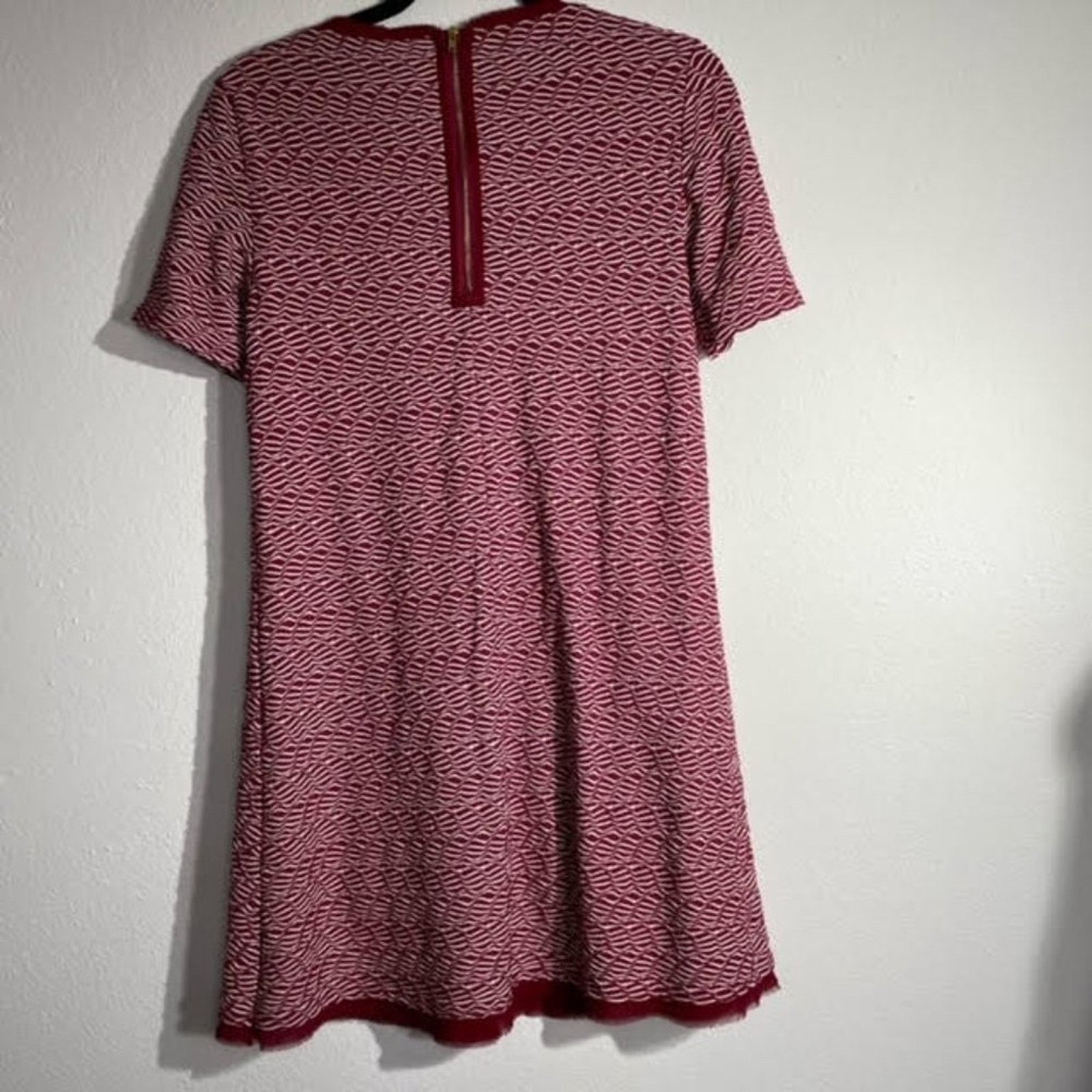 Anthropologie Maeve Anthropologie Burgundy Red White Wavy Stripe Dress Size S / US 4 / IT 40 - 2 Thumbnail