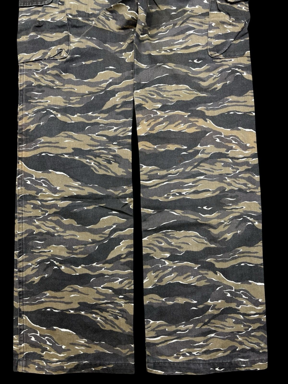 Japanese Brand VANQUISH Japan Multizipper Tactical Cargo Skinny Pant F705 Size US 33 - 14 Thumbnail