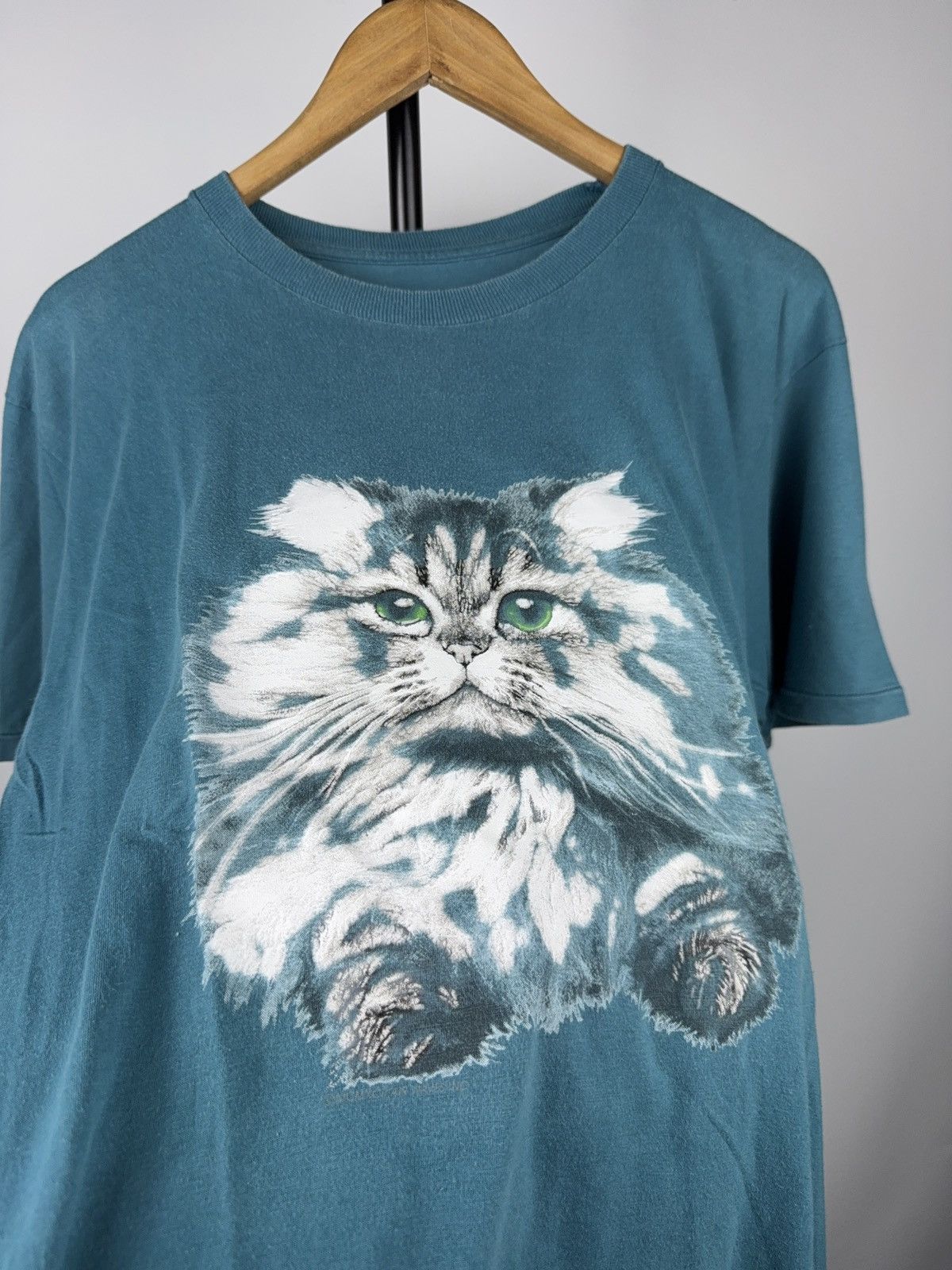 Japanese Brand Retro Rare 1992 Vintage Cat Logo Graphic Tee Single Stitch Size US M / EU 48-50 / 2 - 4 Thumbnail
