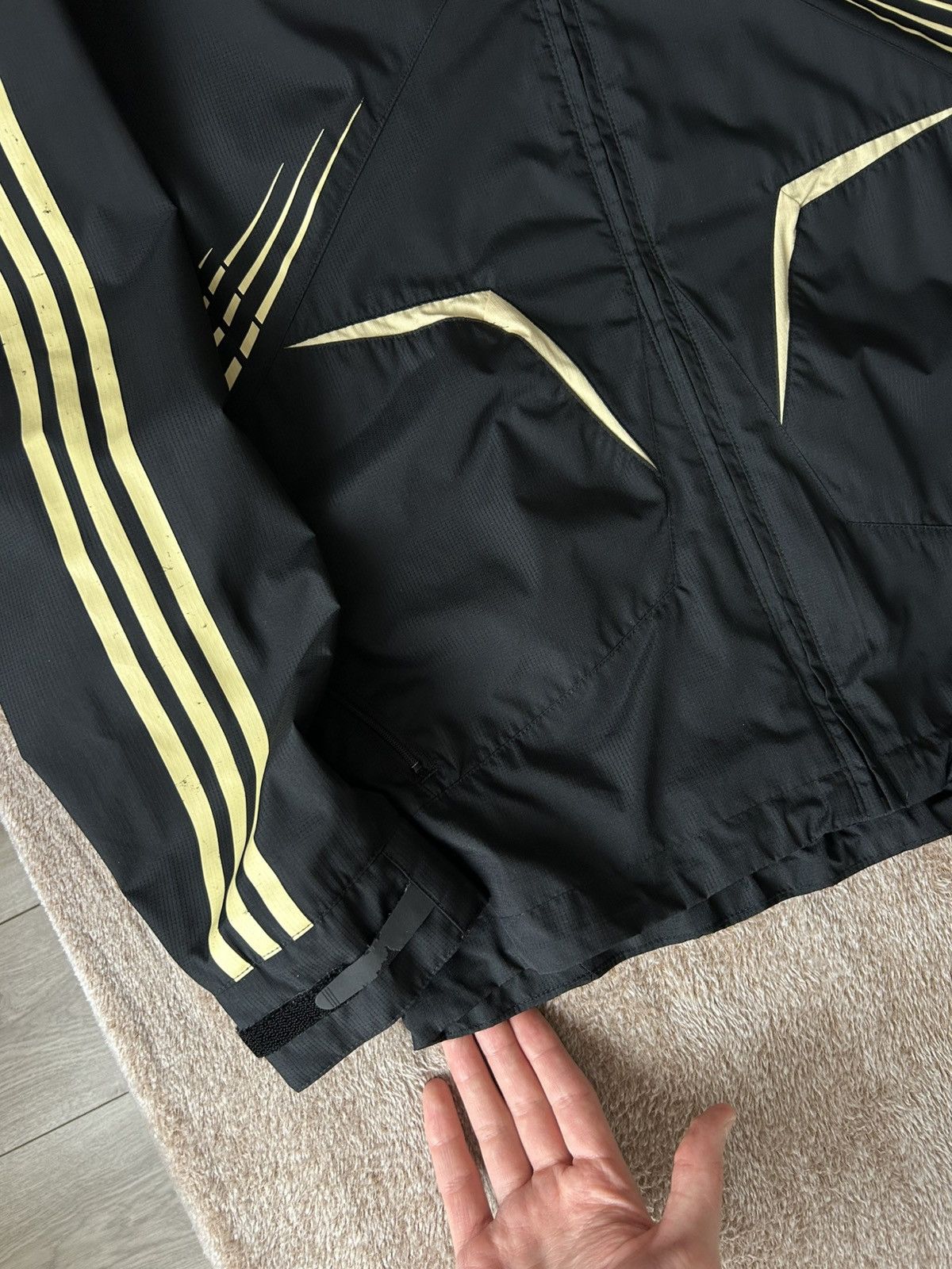 Adidas Adidas FC Liverpool Vintage 2008 man's jacket size XL Size US XL / EU 56 / 4 - 7 Thumbnail