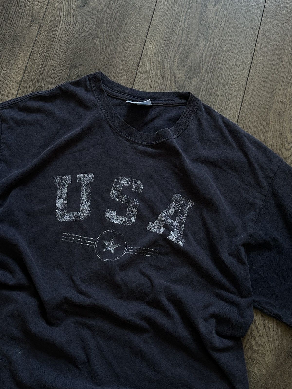 American Giant Sunfaded USA spell out t shirt Size US L / EU 52-54 / 3 - 2 Thumbnail