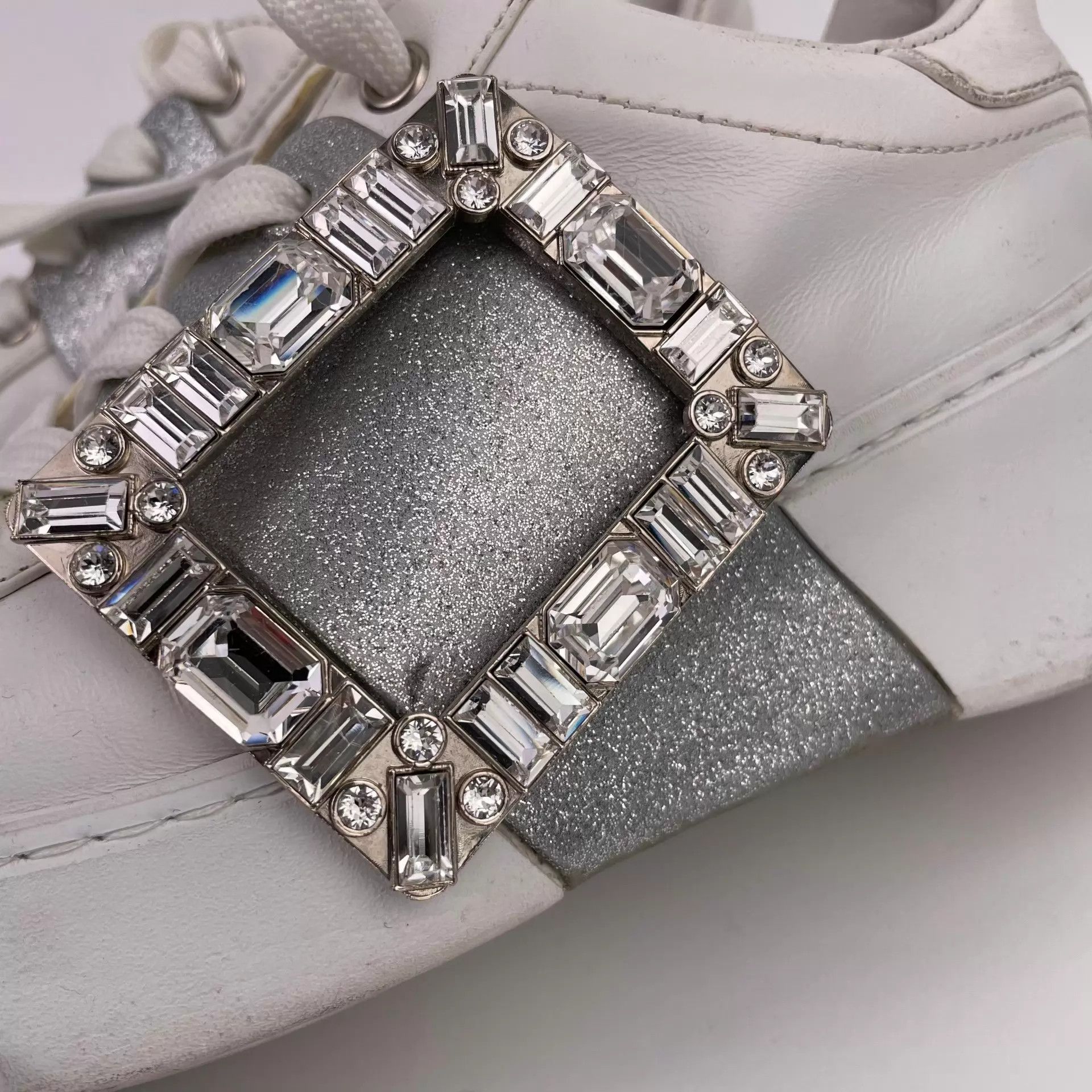 Roger Vivier RV Roger White Shoes Size US 4 / IT 34 - 6 Thumbnail