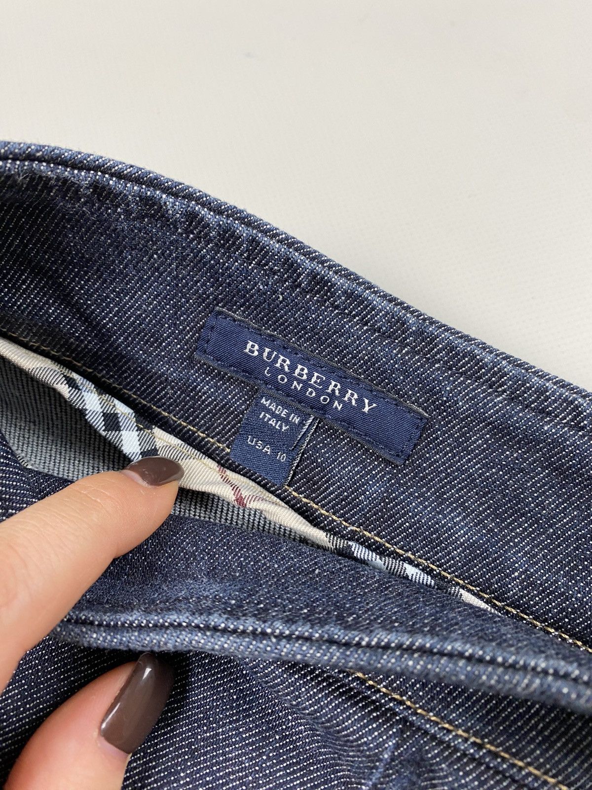 Burberry × Vintage Burberry London vintage Y2K denim mini skirt size US 10 Size 32" / US 10 / IT 46 - 9 Thumbnail