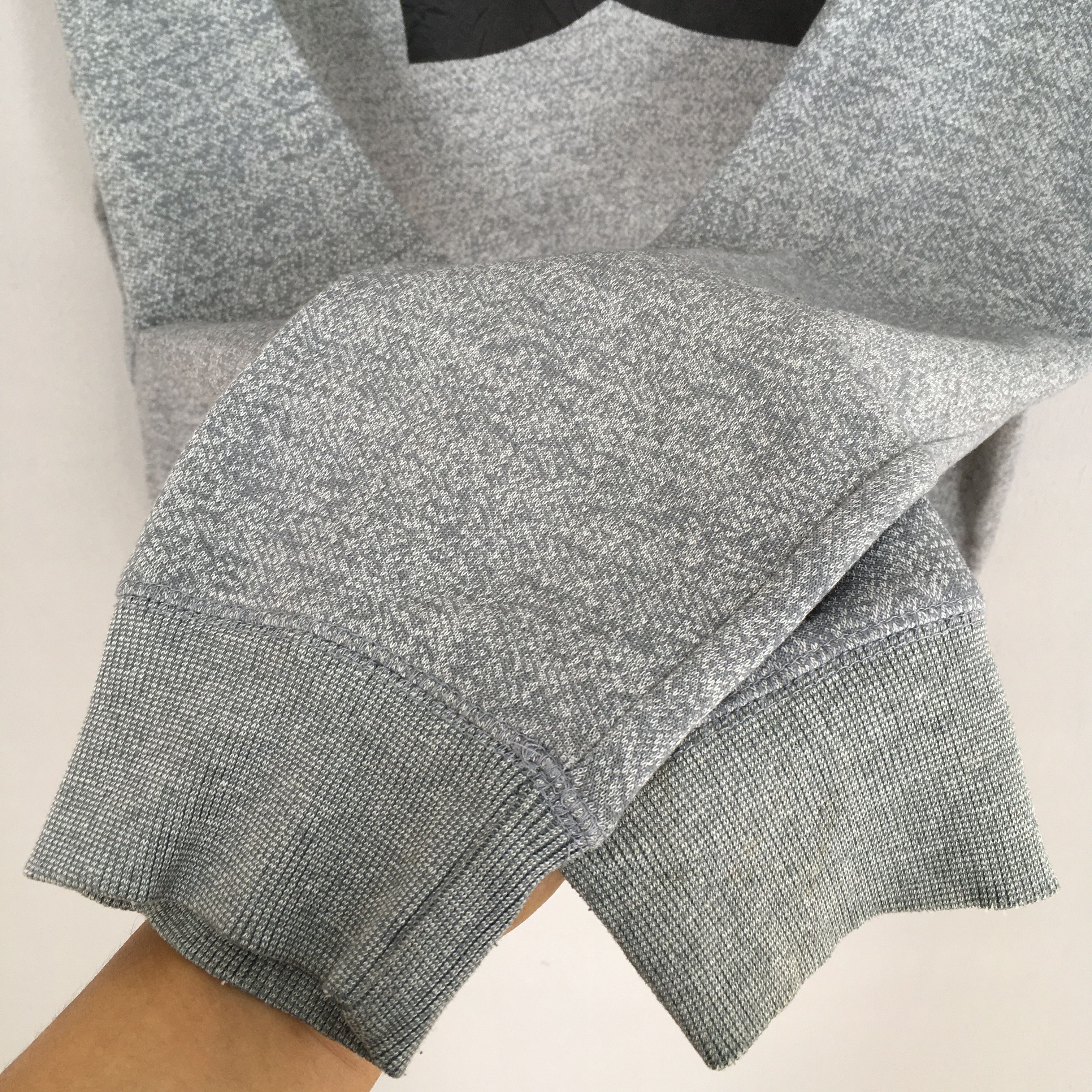 DC Vintage 90s Dc Shoe Co Usa Gray Sweatshirt Large Size US L / EU 52-54 / 3 - 4 Thumbnail