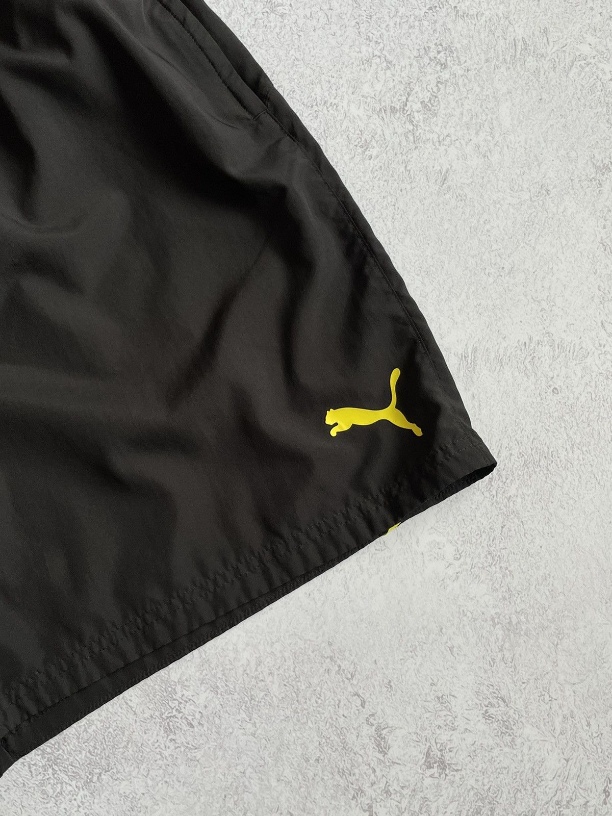 Puma Puma Borussia Dortmund Soccer Shorts XXL Size US 37 - 2 Thumbnail