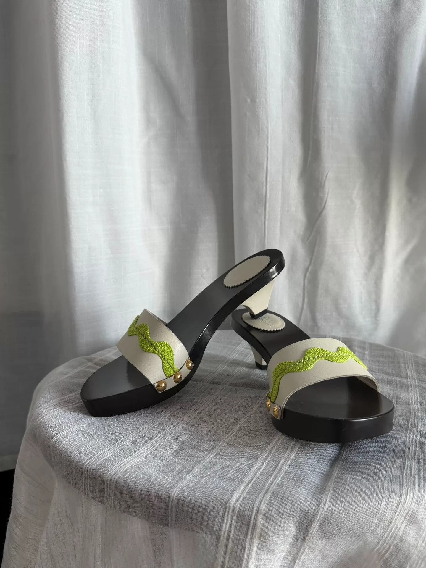 Max Mara MAXMARA Vintage Wooden Low-Heel Sandals Size US 6 / IT 36 - 1 Thumbnail