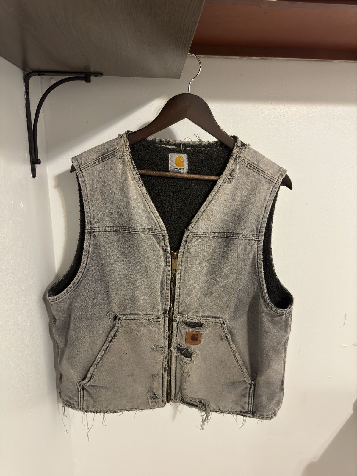 Carhartt Carhartt vintage distressed B26 Vest Size US L / EU 52-54 / 3 - 1 Thumbnail