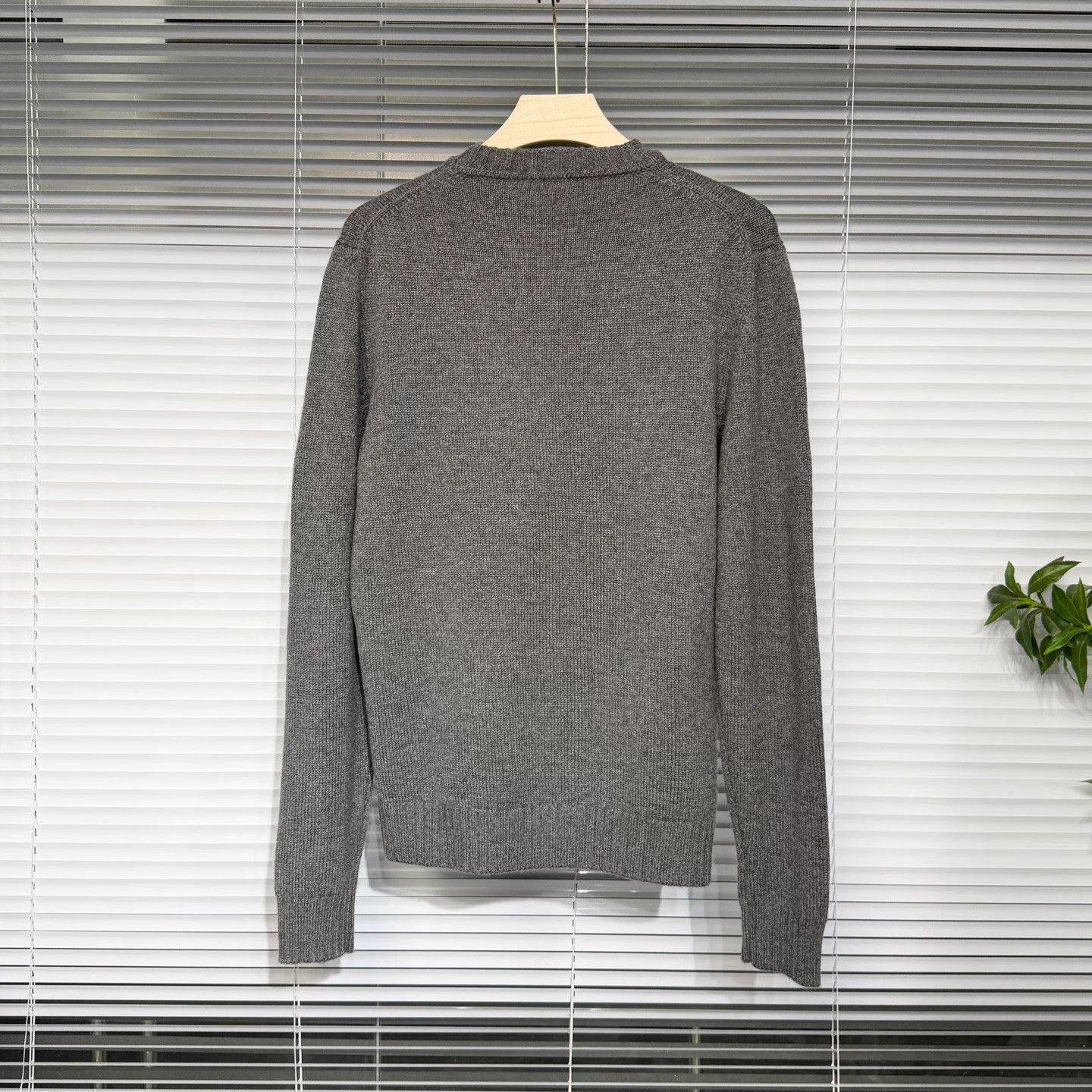 Fendi 【Brand New】 Fendi Knitted Cashmere Sweater, Size US M / EU 48-50 / 2 - 2 Thumbnail