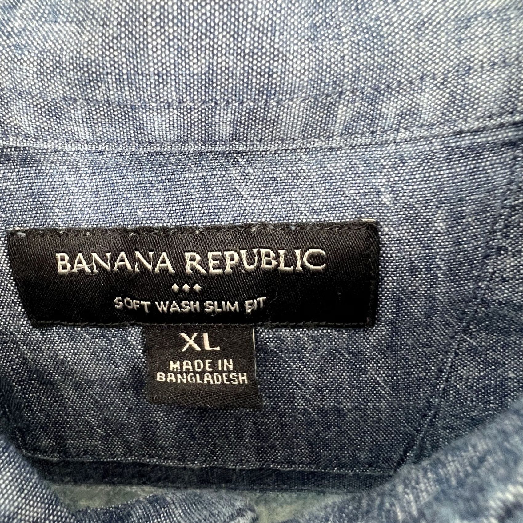 Banana Republic VINTAGE Banana Republic Denim Button Shirt X Rolling Stones Embroidery XL Men Blue Denim Shirt Long Sleeve Casual 90s Size US XL / EU 56 / 4 - 4 Thumbnail