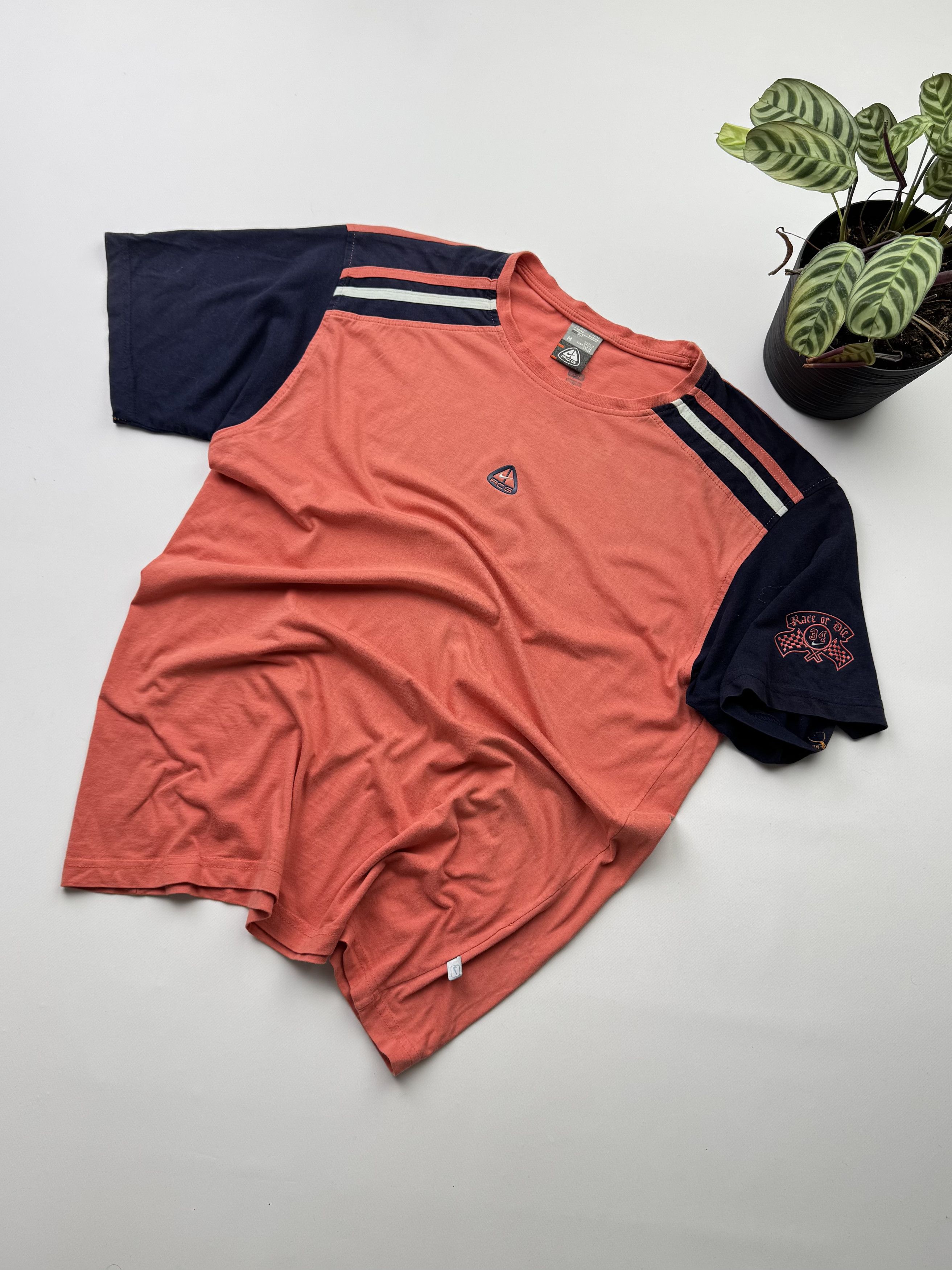 Nike ACG Nike ACG Vintage T-Shirt (145) Size US M / EU 48-50 / 2 - 1 Thumbnail