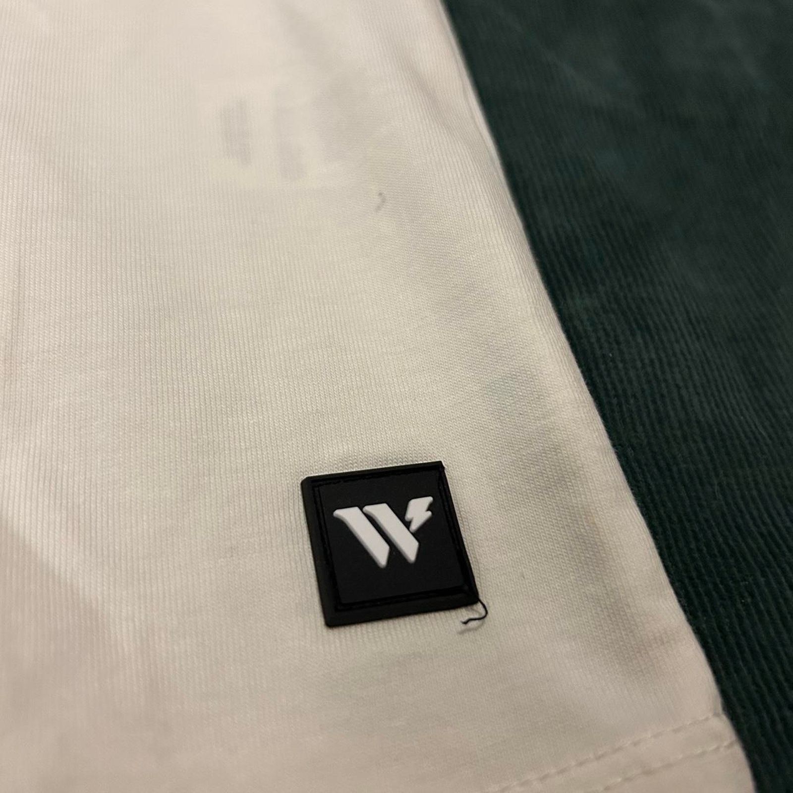 Other milwaukee bucks graphic tee Size US XL / EU 56 / 4 - 2 Thumbnail
