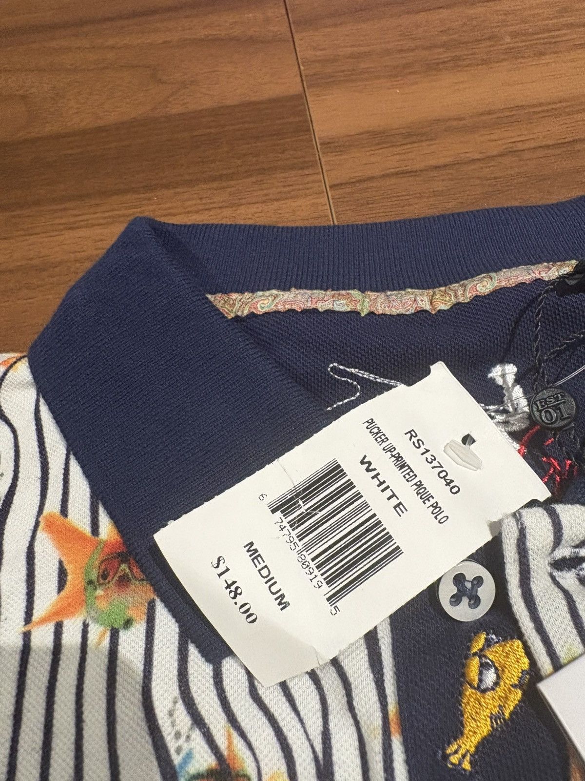 Robert Graham NWT robert graham fish pique polo all over print size M Size US M / EU 48-50 / 2 - 3 Thumbnail