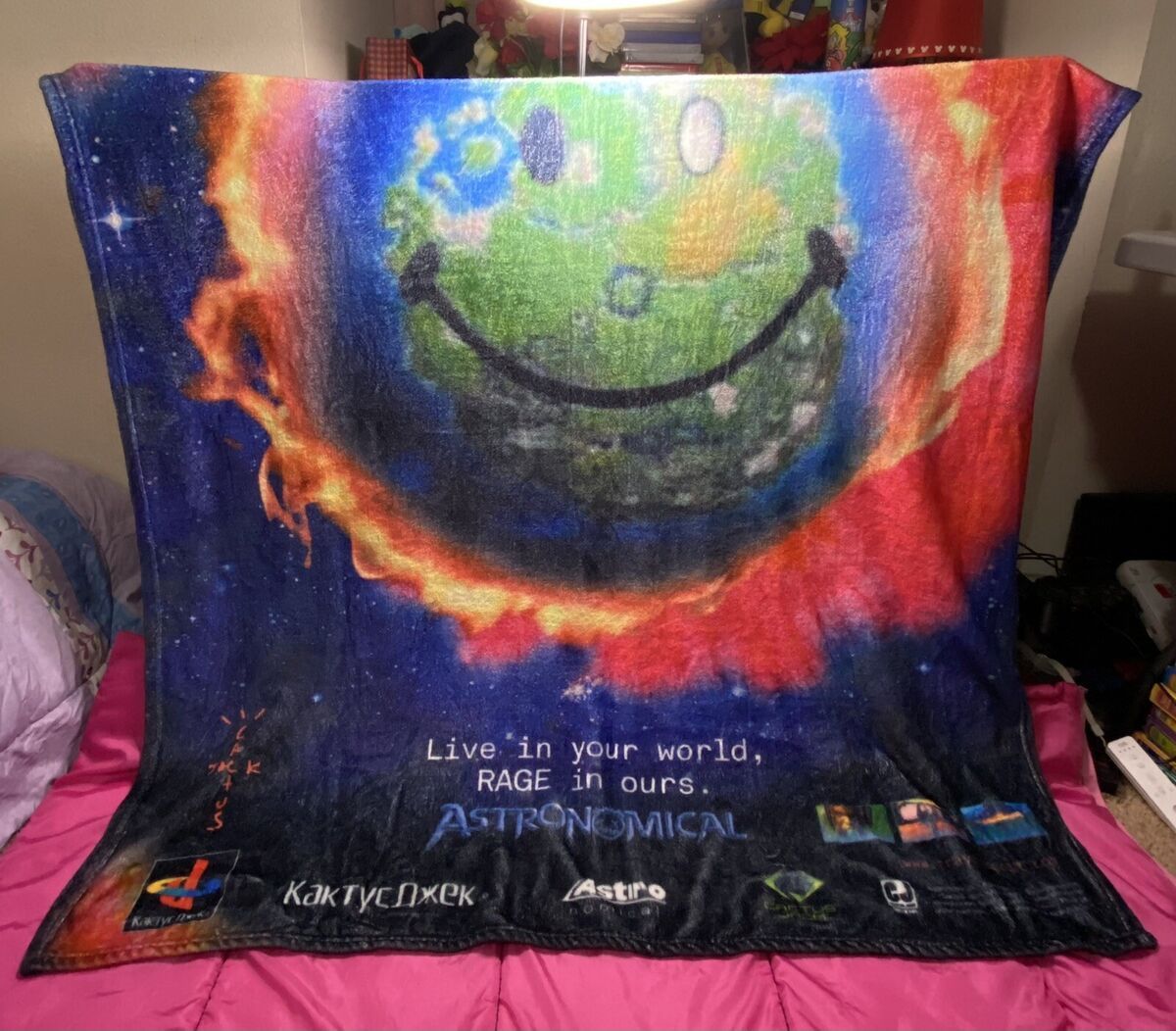 Travis Scott Travis Scott Cactus Jack FORTNITE WORLD PLUSH BLANKET 50x60 Size ONE SIZE - 1 Thumbnail