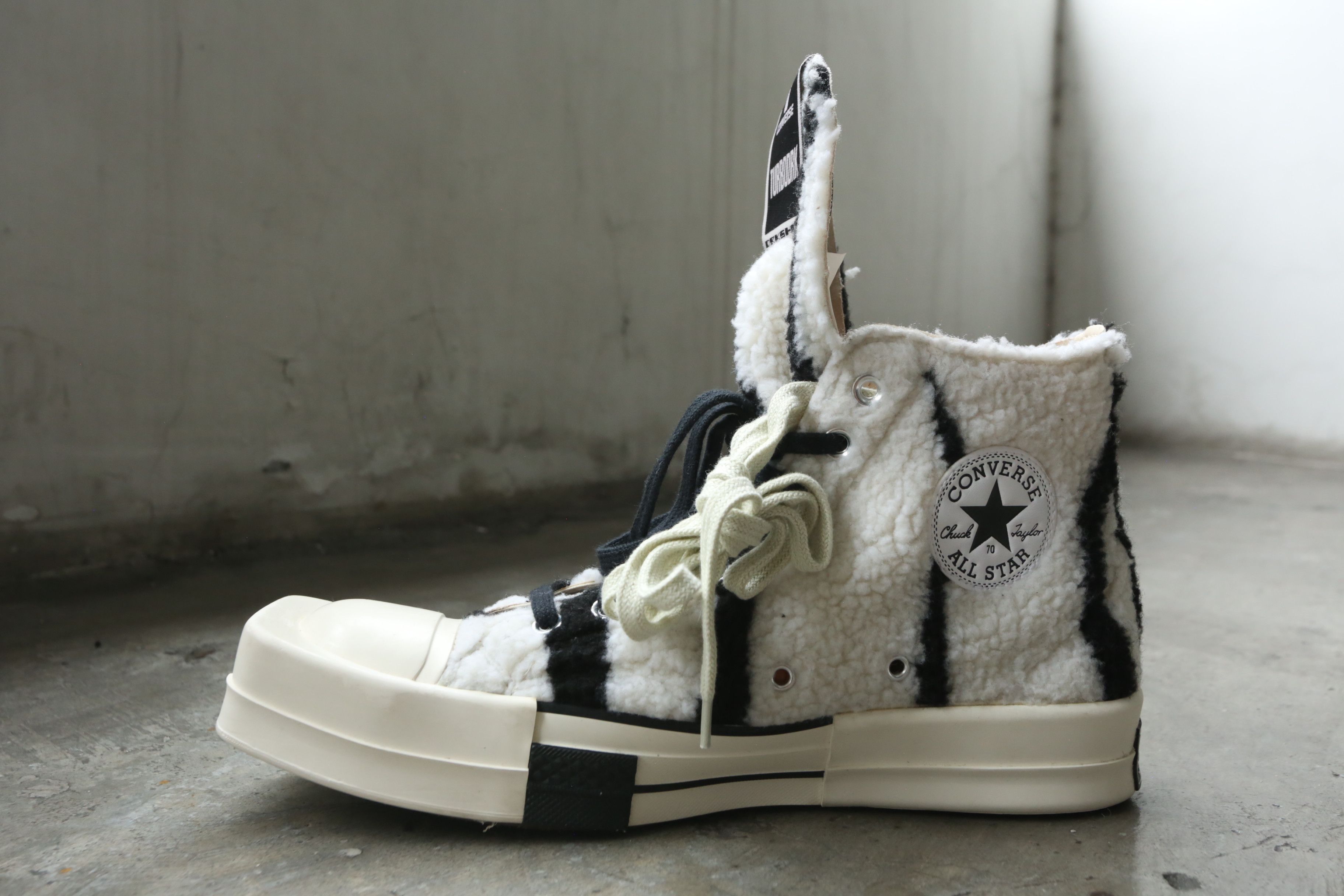Converse × Rick Owens Drkshdw Rick Owens - S/S 23 - TURBODRK Chuck 70 Hi Size US 8.5 / EU 41-42 - 3 Thumbnail