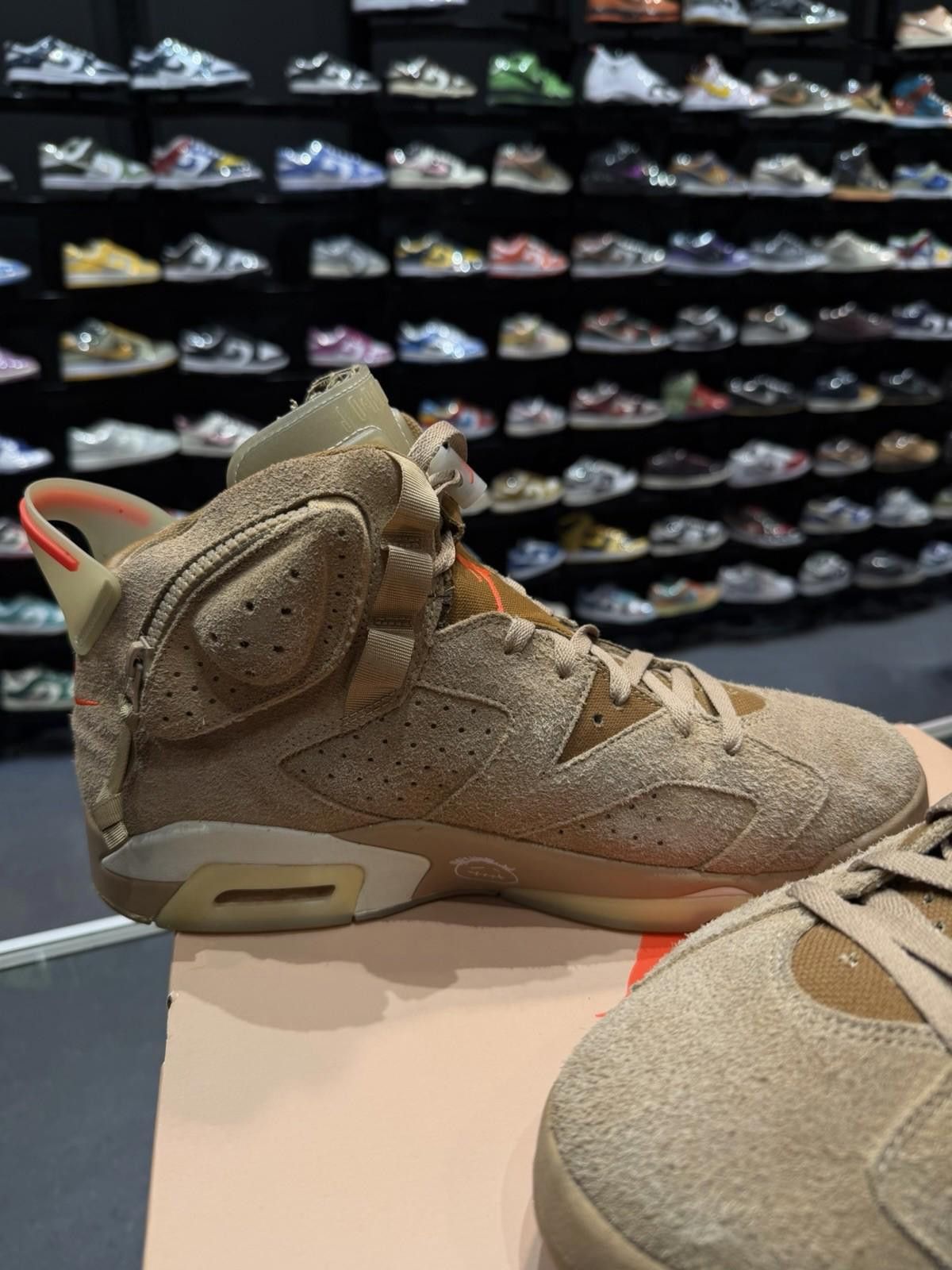Jordan Brand Travis Scott x Air Jordan 6 Retro Men Size 13 British Khaki Size US 13 / EU 46 - 10 Thumbnail