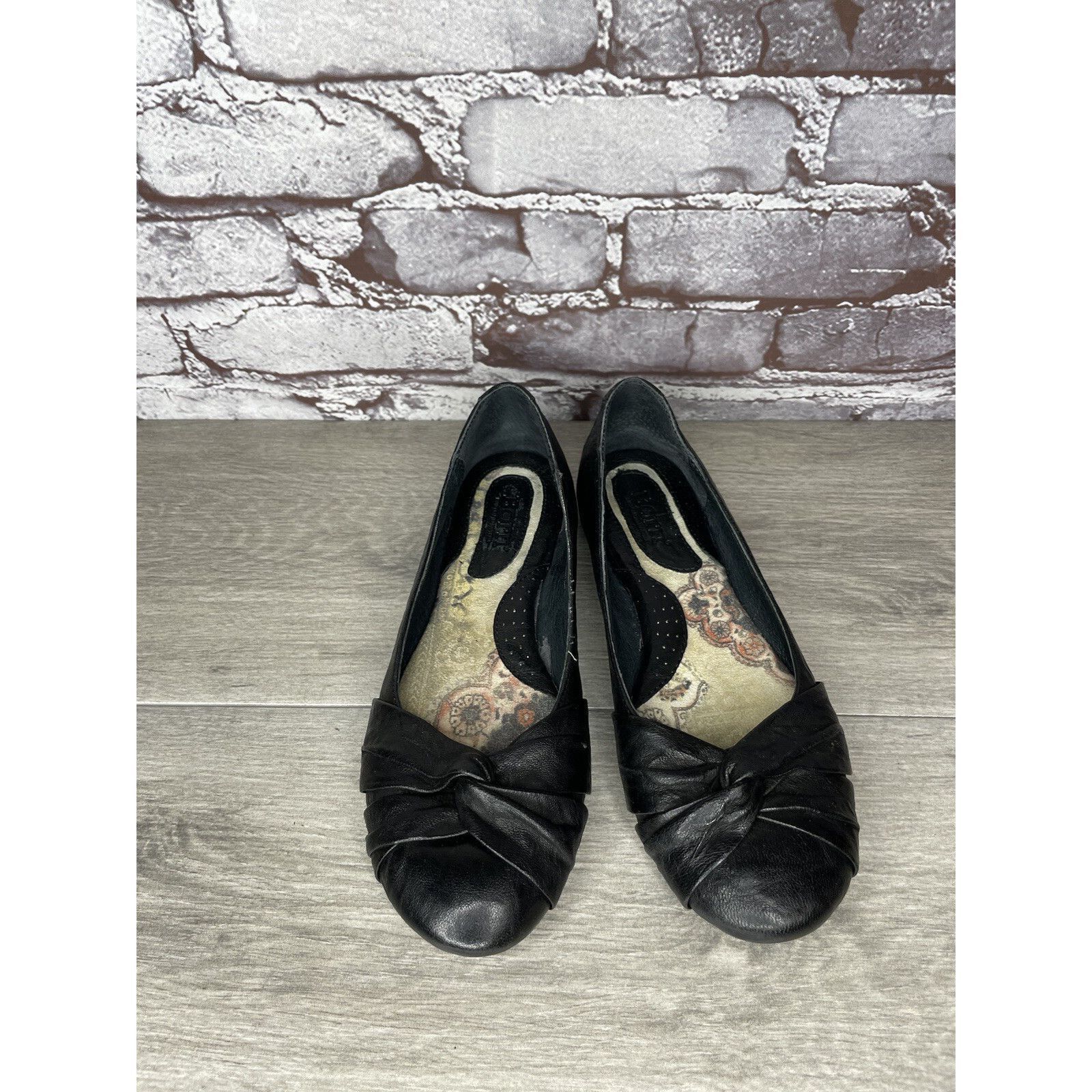 Born Born Lilly Black Leather Slip On Bow Ballet Flats Shoes Wome Size US 8 / IT 38 - 14 Thumbnail