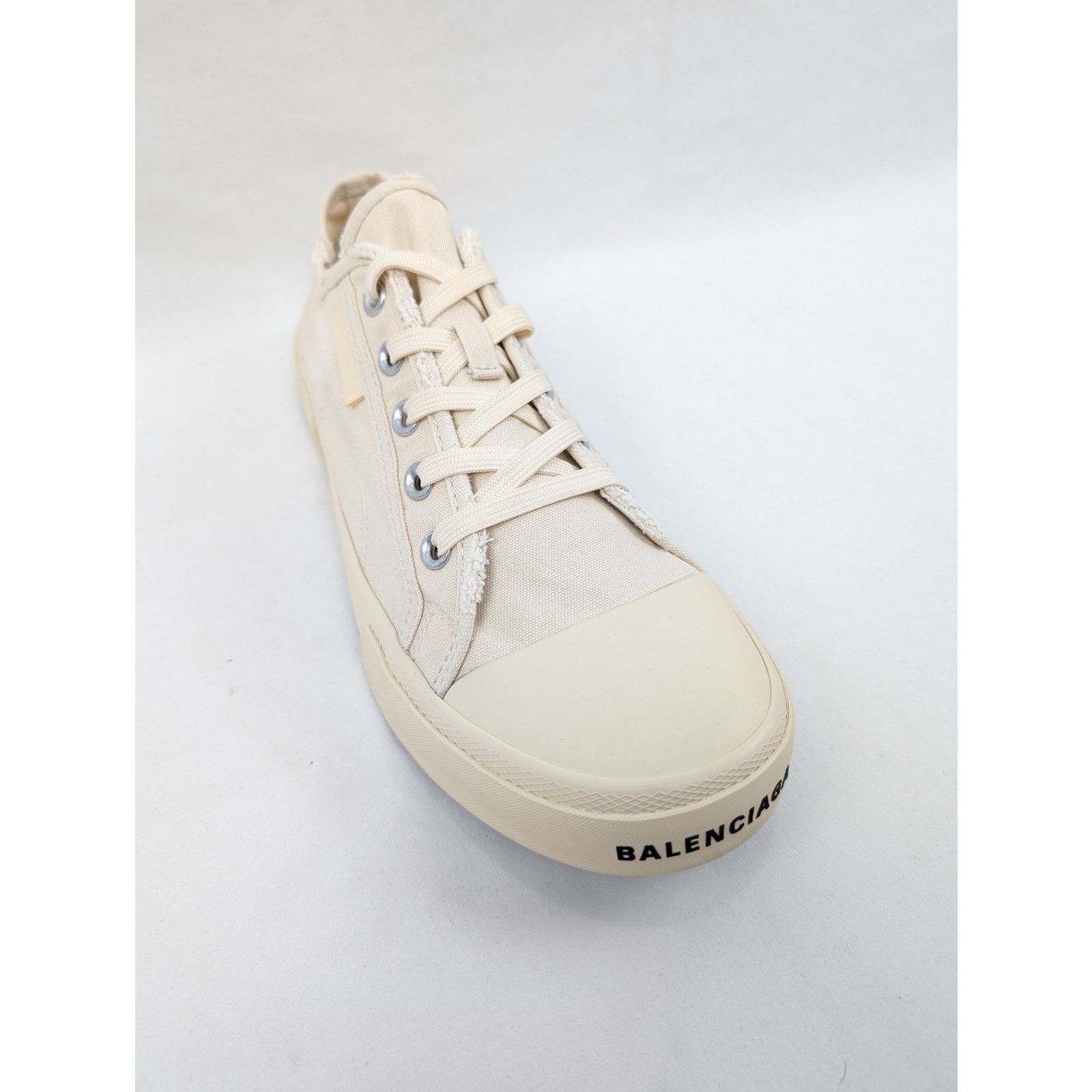 Balenciaga o1rshd1 Low Destroyed Paris Rubber Sole Low Top Sneakers Size US 10 / EU 43 - 6 Thumbnail