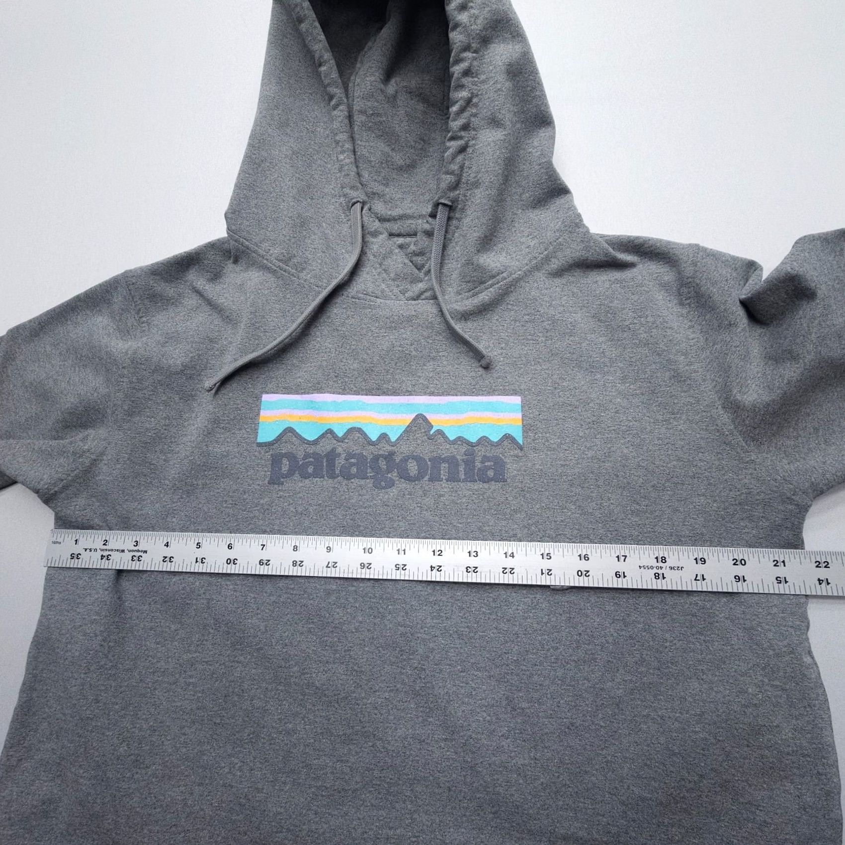 Patagonia Patagonia Hoodie Womens Large Gray Logo, P-6 Uprisal, Pullover, Fleece, Hooded, Solid, Outdoor, Hiking, Walking, Vintage N/A Size L / US 10 / IT 46 - 6 Thumbnail