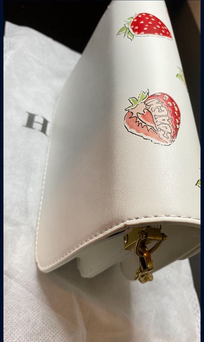 Coach Coach bag with strawberry print crossbody bag Size ONE SIZE - 3 Thumbnail
