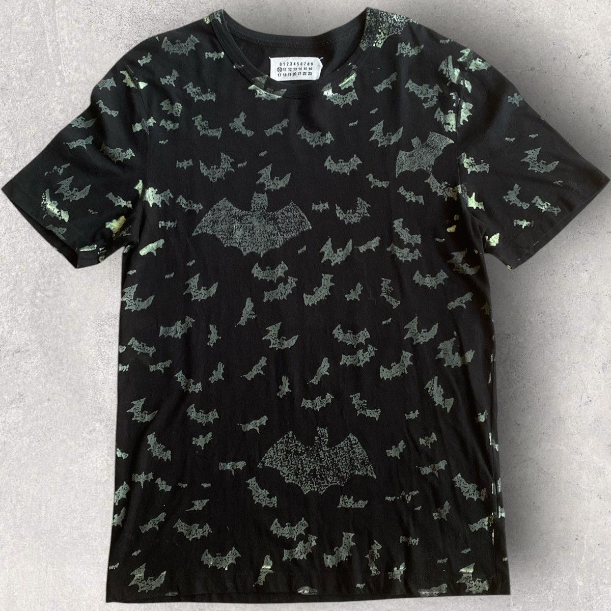 Maison Margiela Fall07 Glow In The Dark Bats T Shirt Size US S / EU 44-46 / 1 - 2 Thumbnail